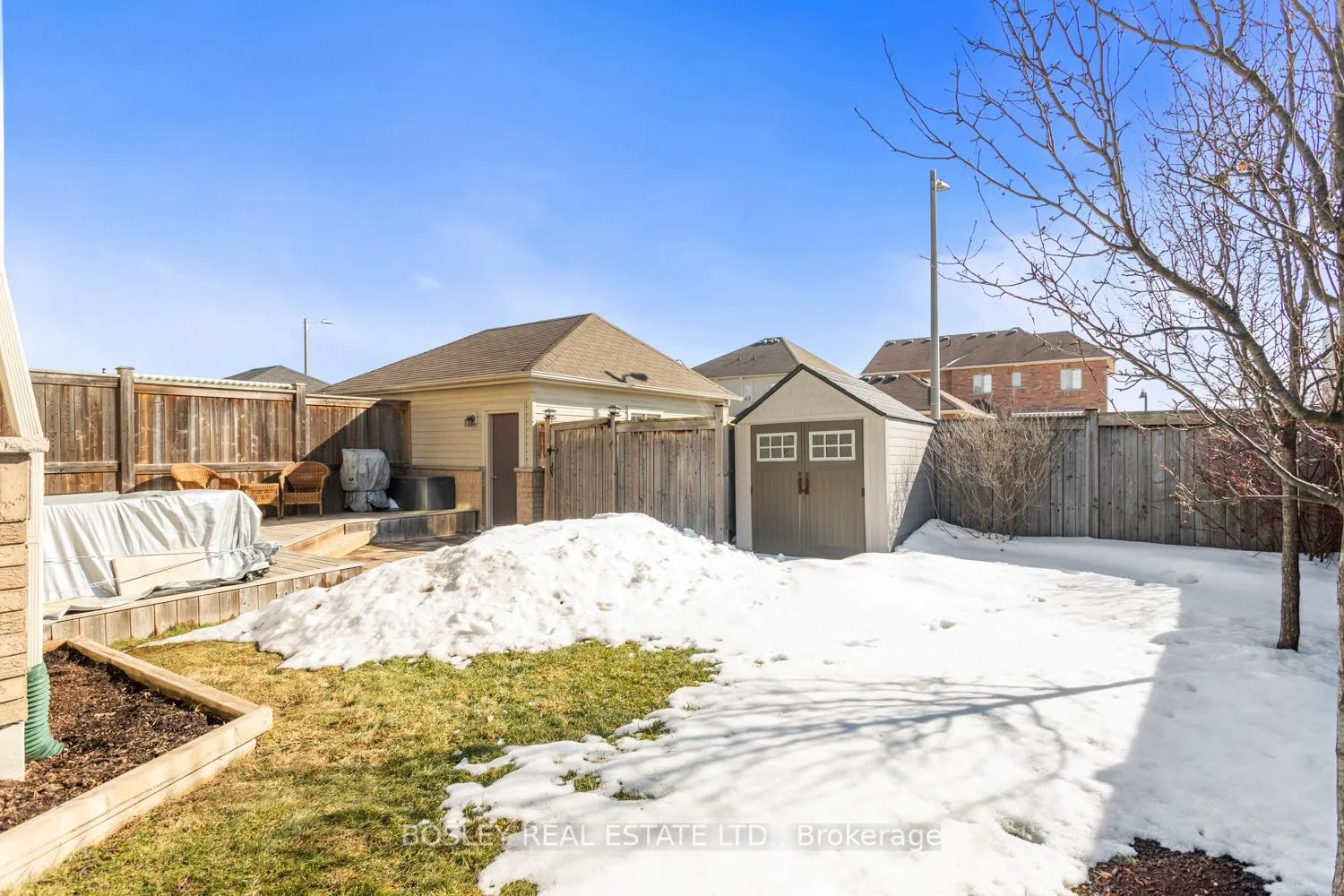 Photo 35 of 1 Ted Miller Crescent, Clarington, Bowmanville — HOMEH