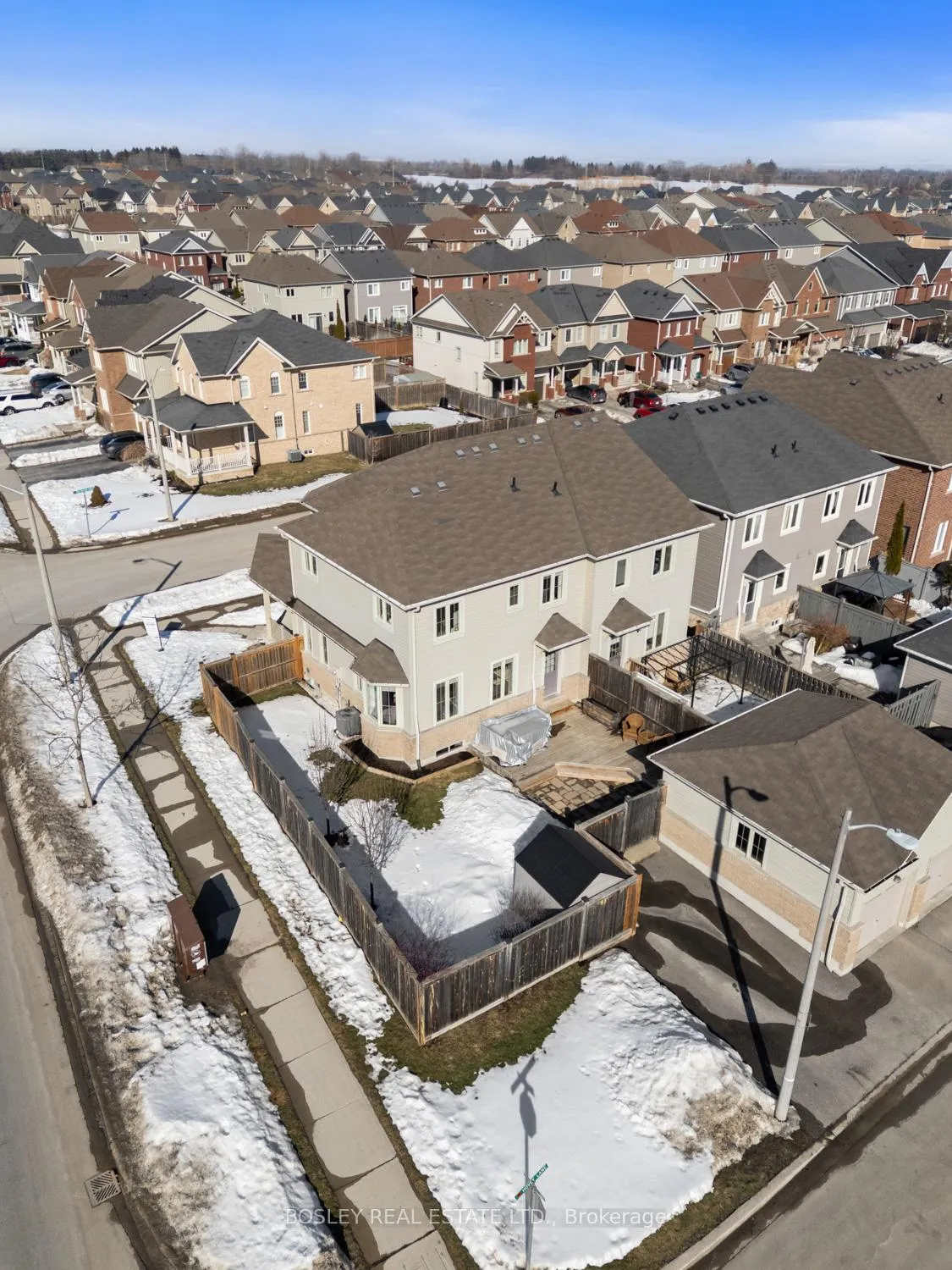 Photo 44 of 1 Ted Miller Crescent, Clarington, Bowmanville — HOMEH