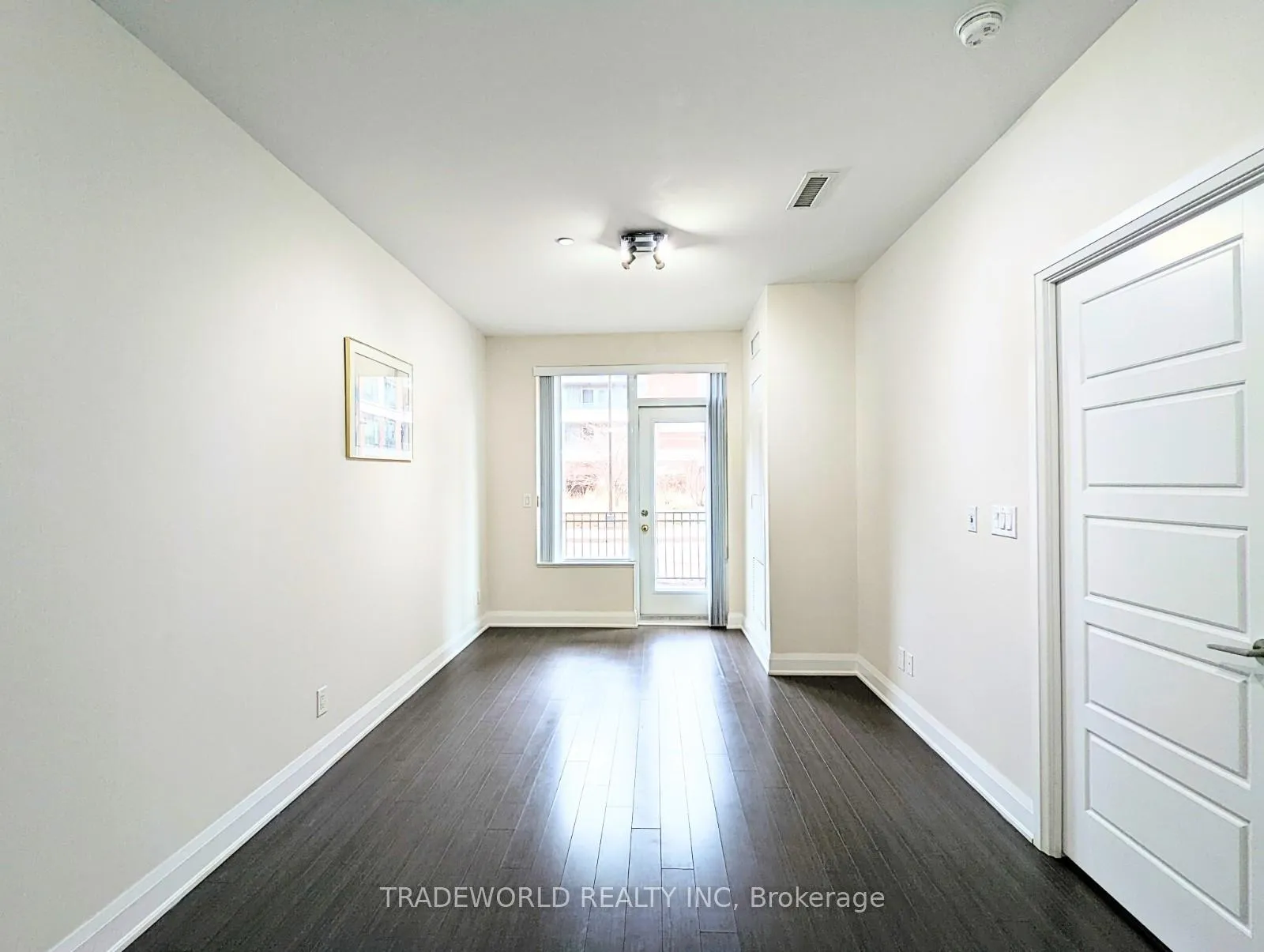 Photo 4 of Unit 103, 1 Uptown Drive, Markham, Unionville — HOMEH