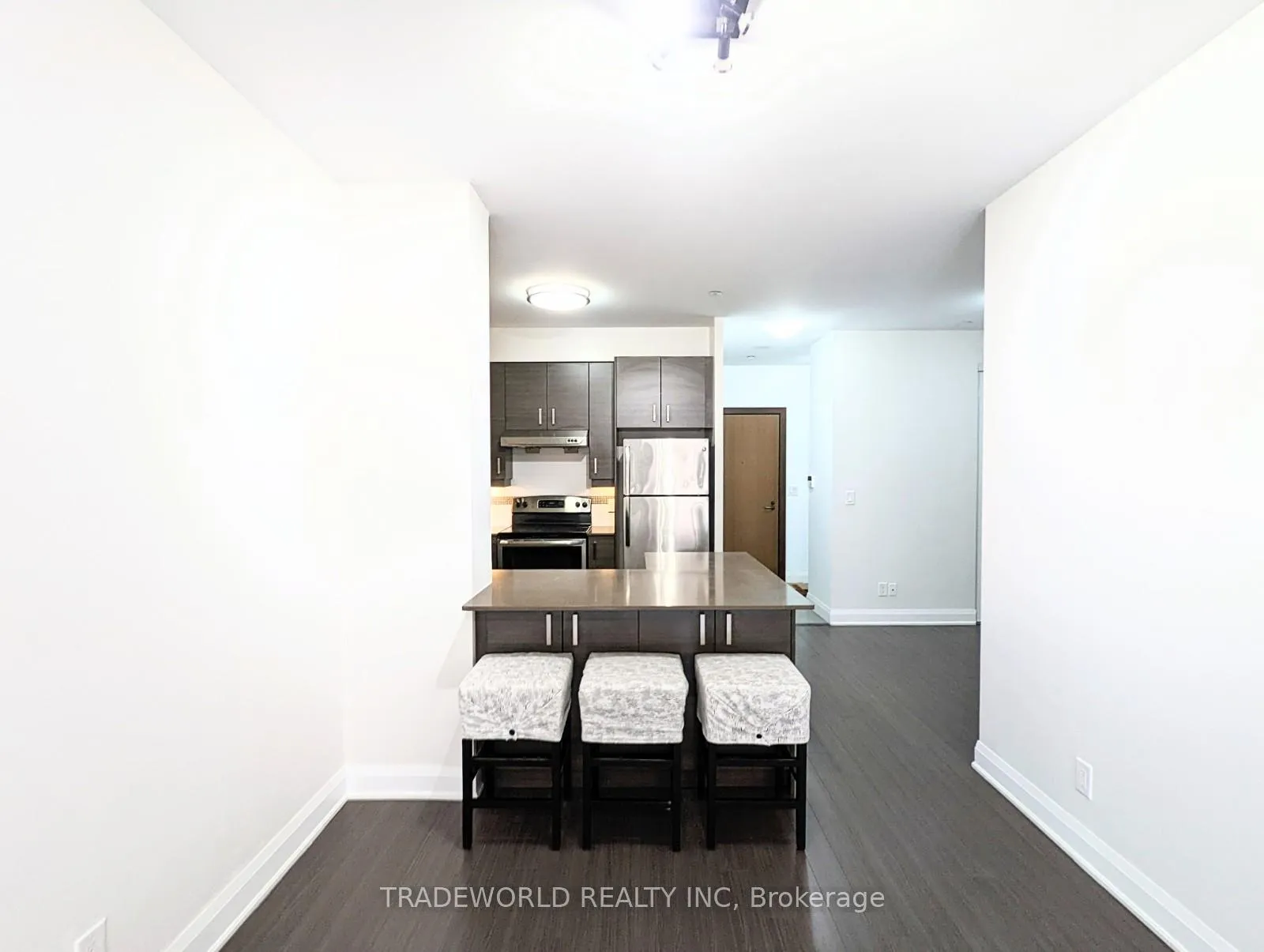 Photo 8 of Unit 103, 1 Uptown Drive, Markham, Unionville — HOMEH