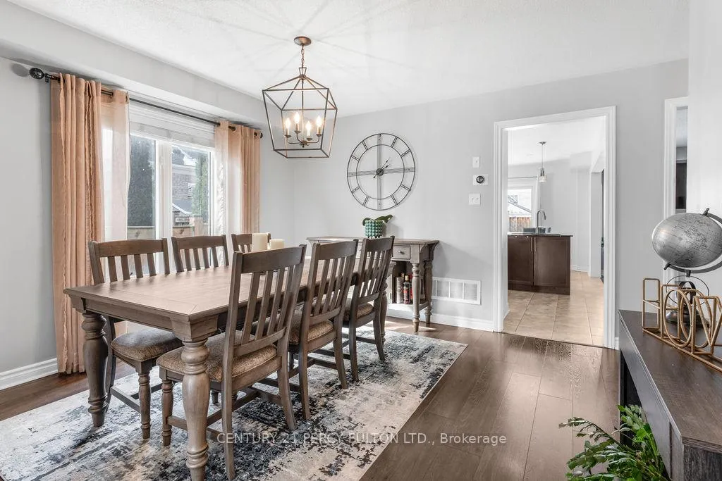 Photo 7 of 50 Robb Lane, Clarington, Bowmanville — HOMEH