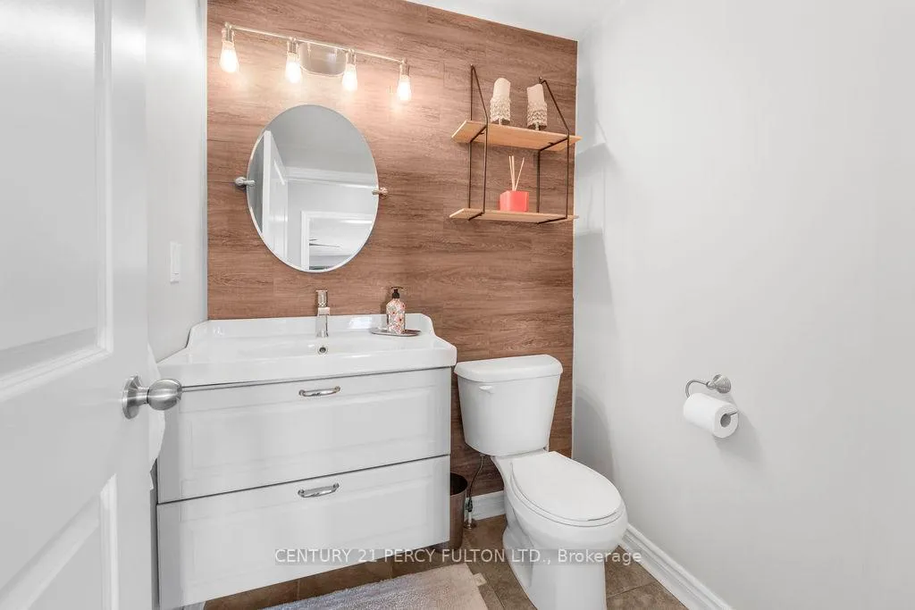 Photo 17 of 50 Robb Lane, Clarington, Bowmanville — HOMEH