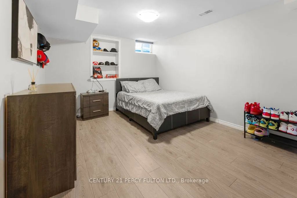Photo 23 of 50 Robb Lane, Clarington, Bowmanville — HOMEH