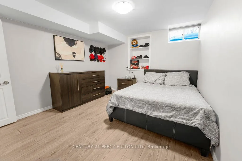 Photo 24 of 50 Robb Lane, Clarington, Bowmanville — HOMEH