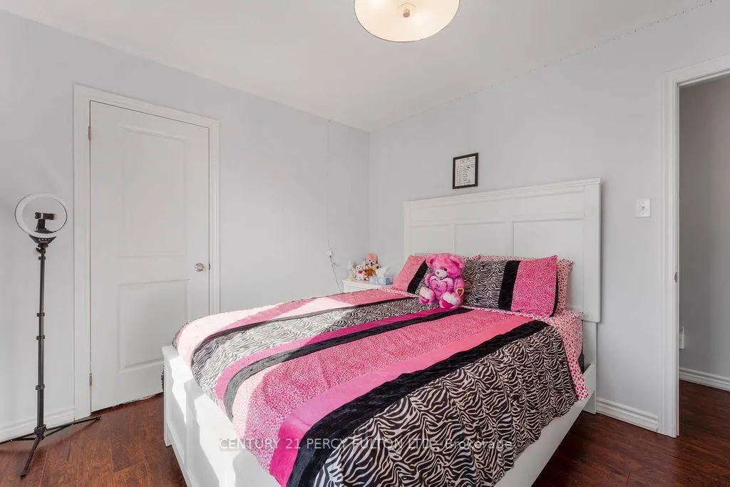 Photo 33 of 50 Robb Lane, Clarington, Bowmanville — HOMEH