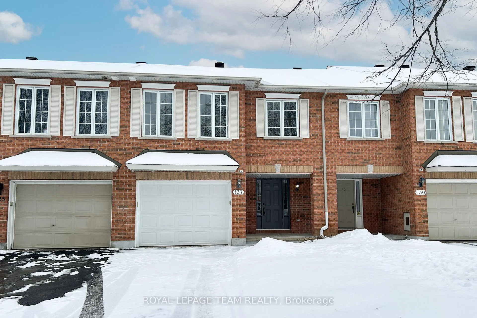 Photo 1 of 137 Macassa Circle, Ottawa, Kanata - Kanata Lakes/Heritage Hills — HOMEH