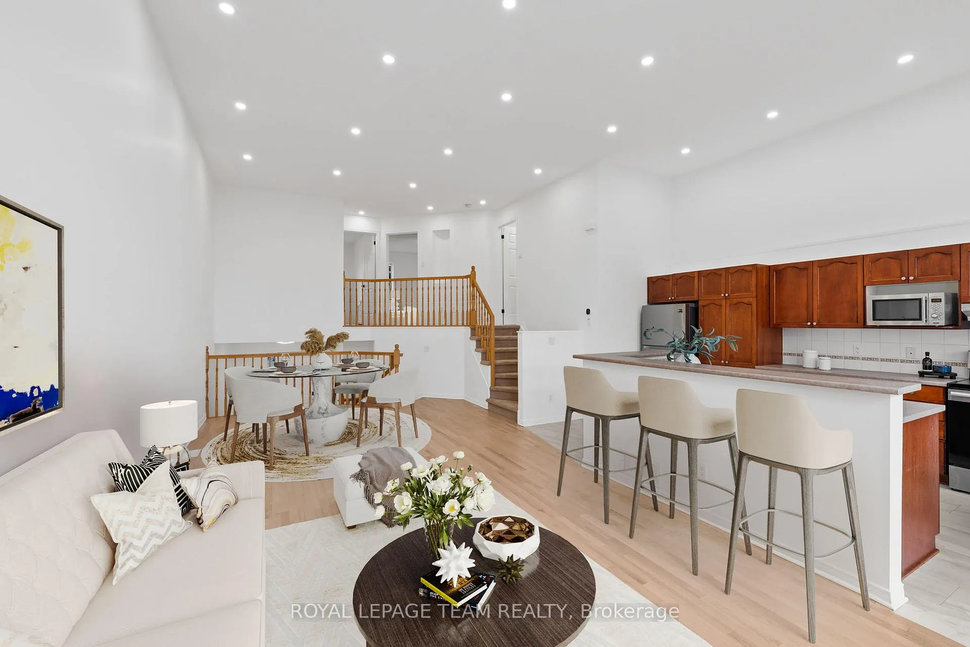 Photo 13 of 137 Macassa Circle, Ottawa, Kanata - Kanata Lakes/Heritage Hills — HOMEH