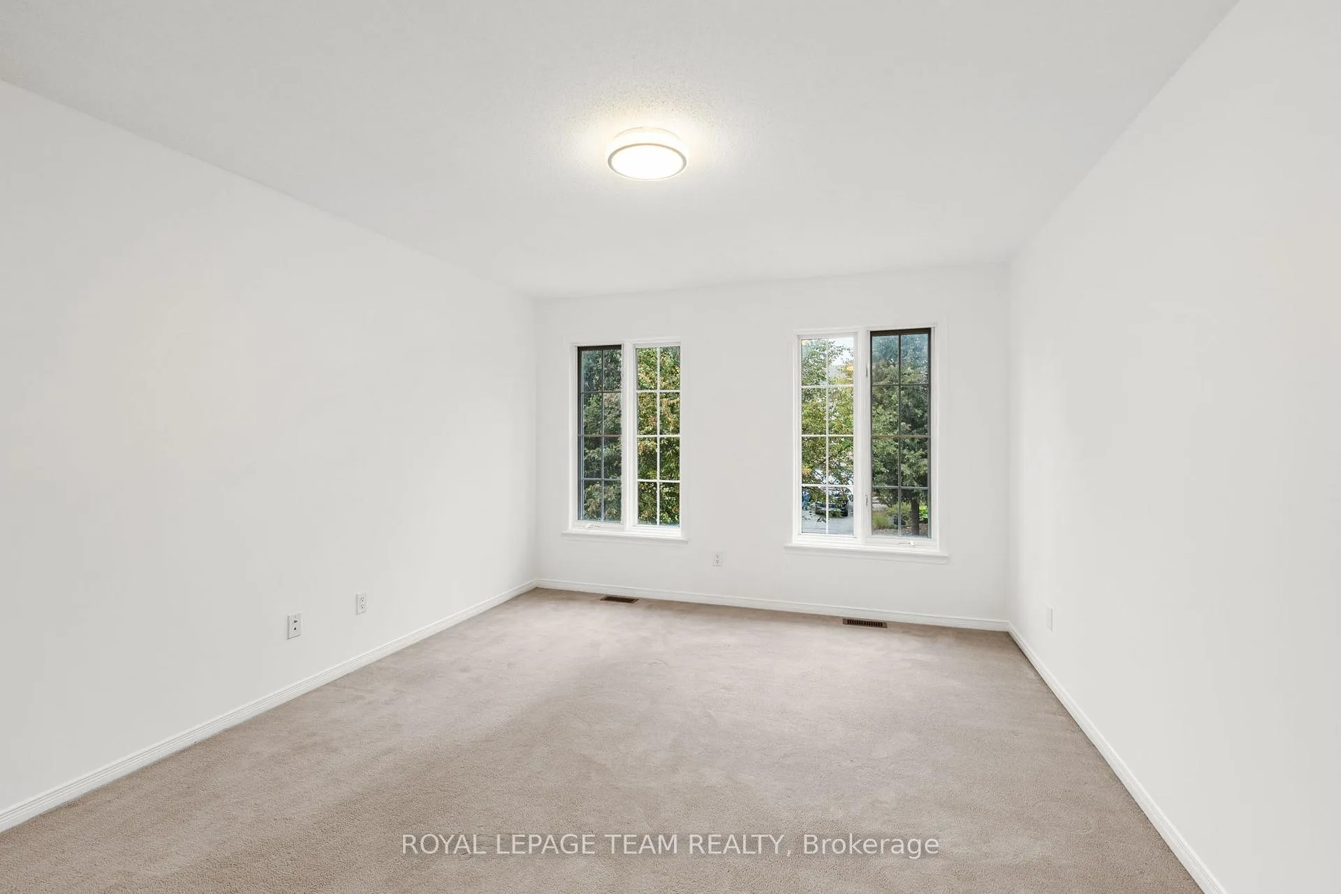 Photo 16 of 137 Macassa Circle, Ottawa, Kanata - Kanata Lakes/Heritage Hills — HOMEH