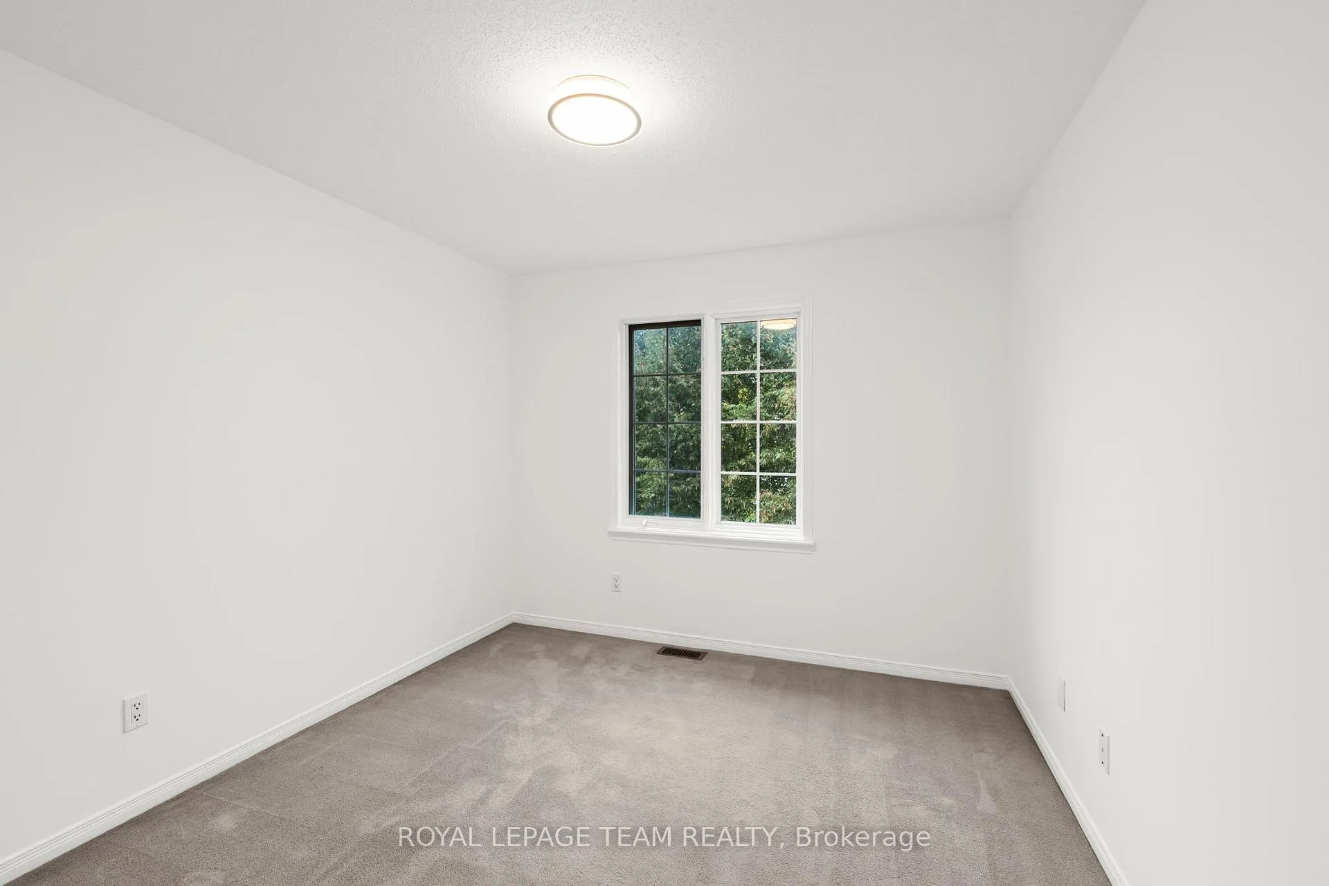 Photo 21 of 137 Macassa Circle, Ottawa, Kanata - Kanata Lakes/Heritage Hills — HOMEH