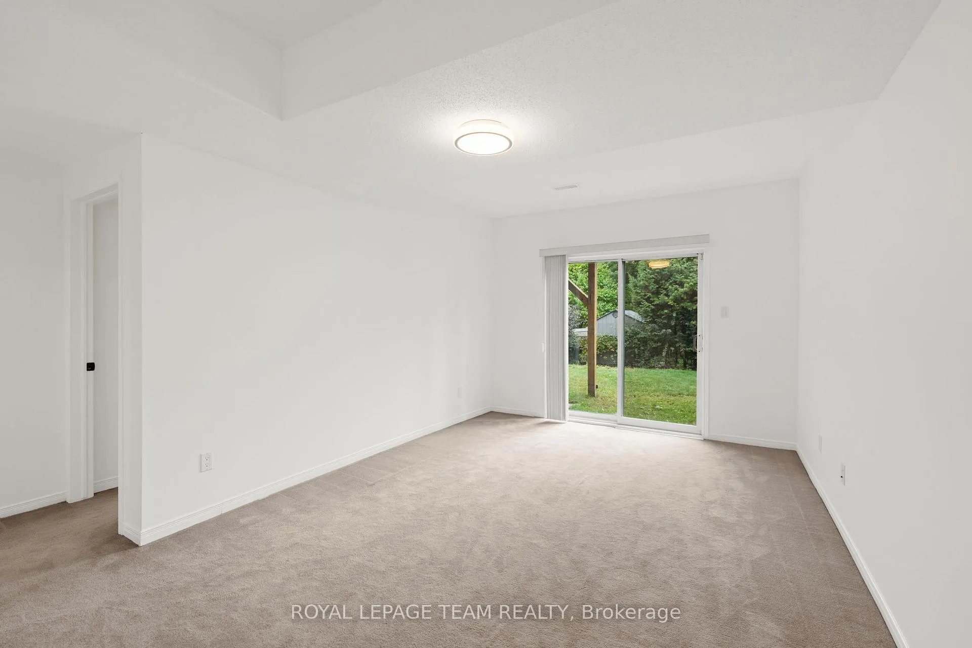 Photo 26 of 137 Macassa Circle, Ottawa, Kanata - Kanata Lakes/Heritage Hills — HOMEH