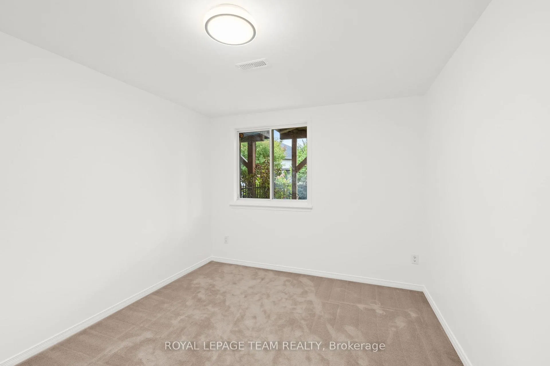 Photo 28 of 137 Macassa Circle, Ottawa, Kanata - Kanata Lakes/Heritage Hills — HOMEH