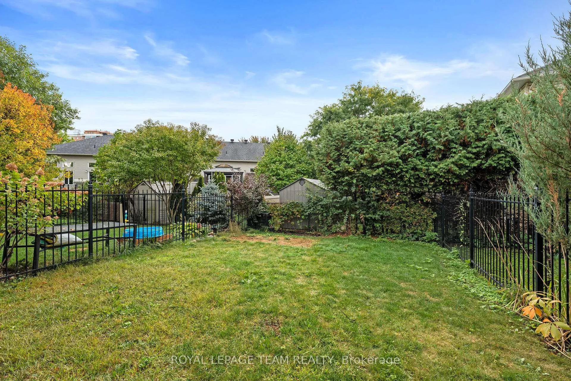 Photo 33 of 137 Macassa Circle, Ottawa, Kanata - Kanata Lakes/Heritage Hills — HOMEH