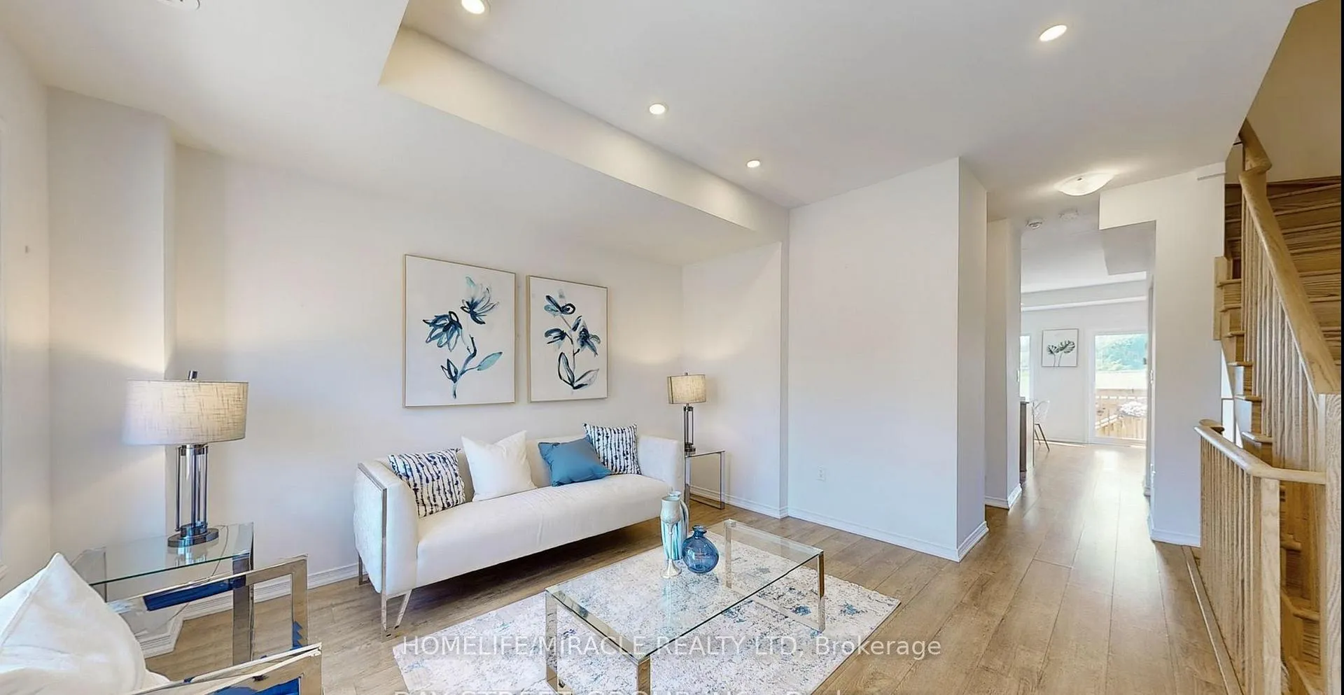 Photo 5 of Unit 41, 2695 Magdalen Path, Oshawa, Windfields — HOMEH