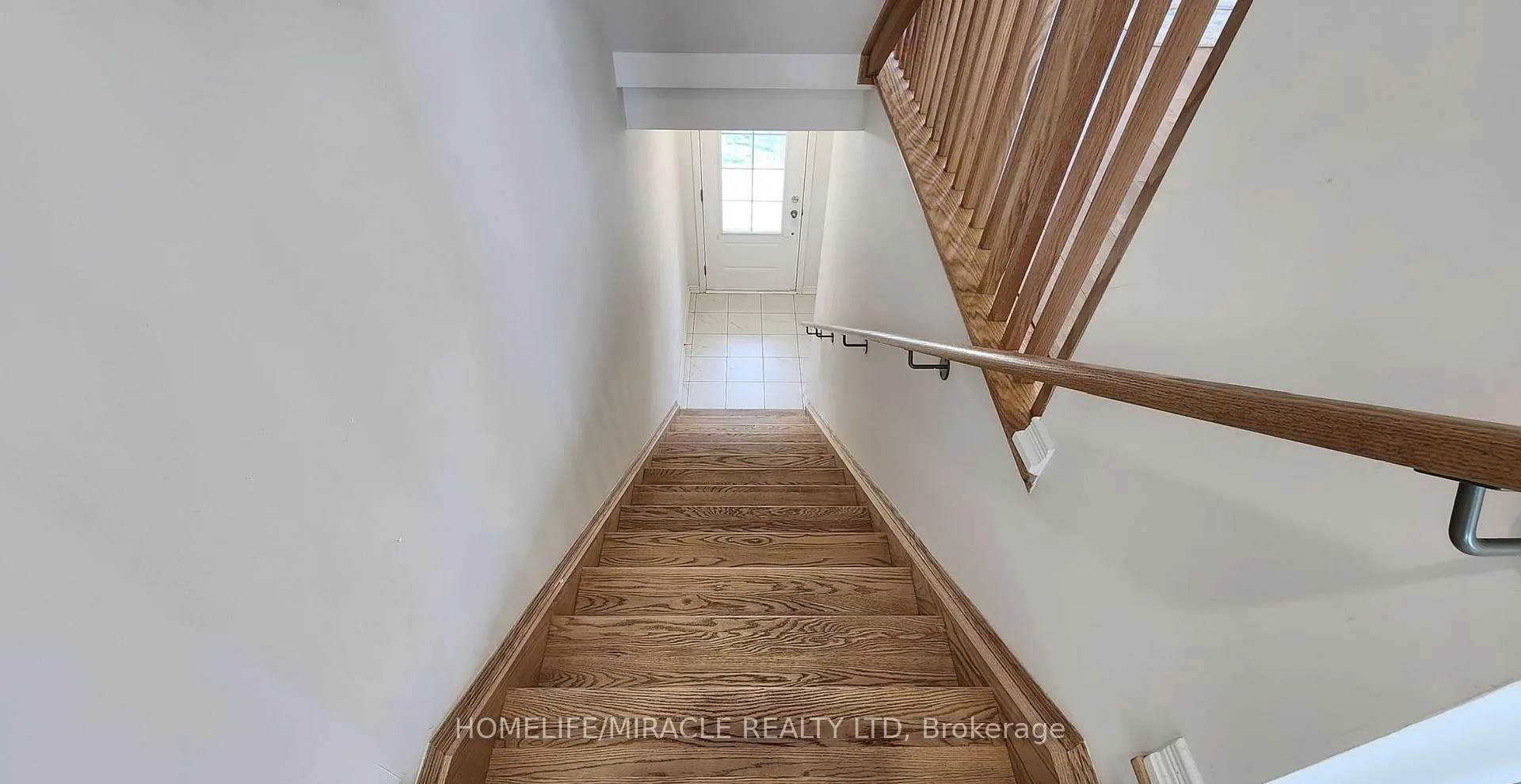 Photo 8 of Unit 41, 2695 Magdalen Path, Oshawa, Windfields — HOMEH
