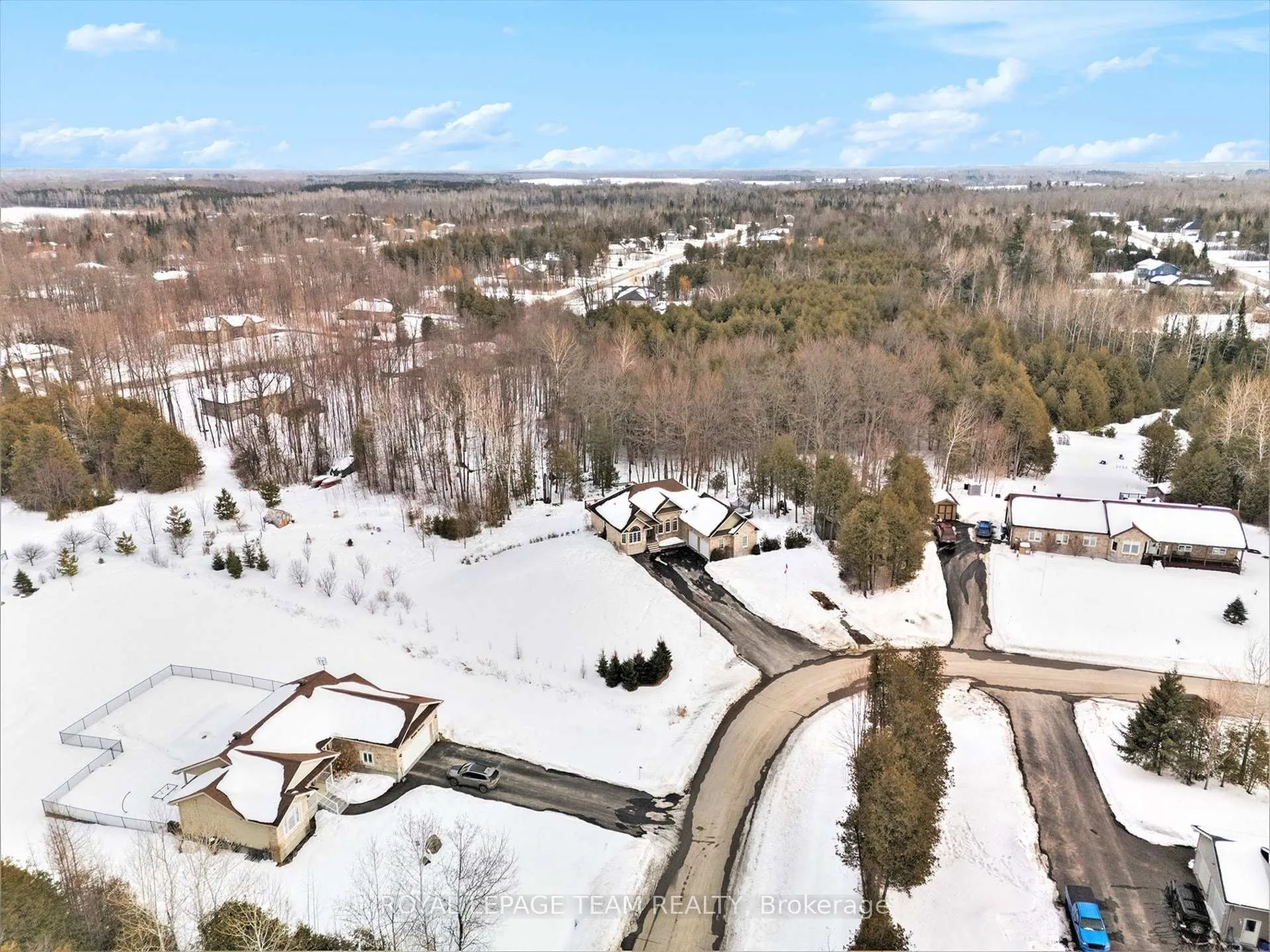 Photo 3 of 20 Cedar Rail Crescent, North Grenville, North Grenville Twp (Kemptville South) — HOMEH