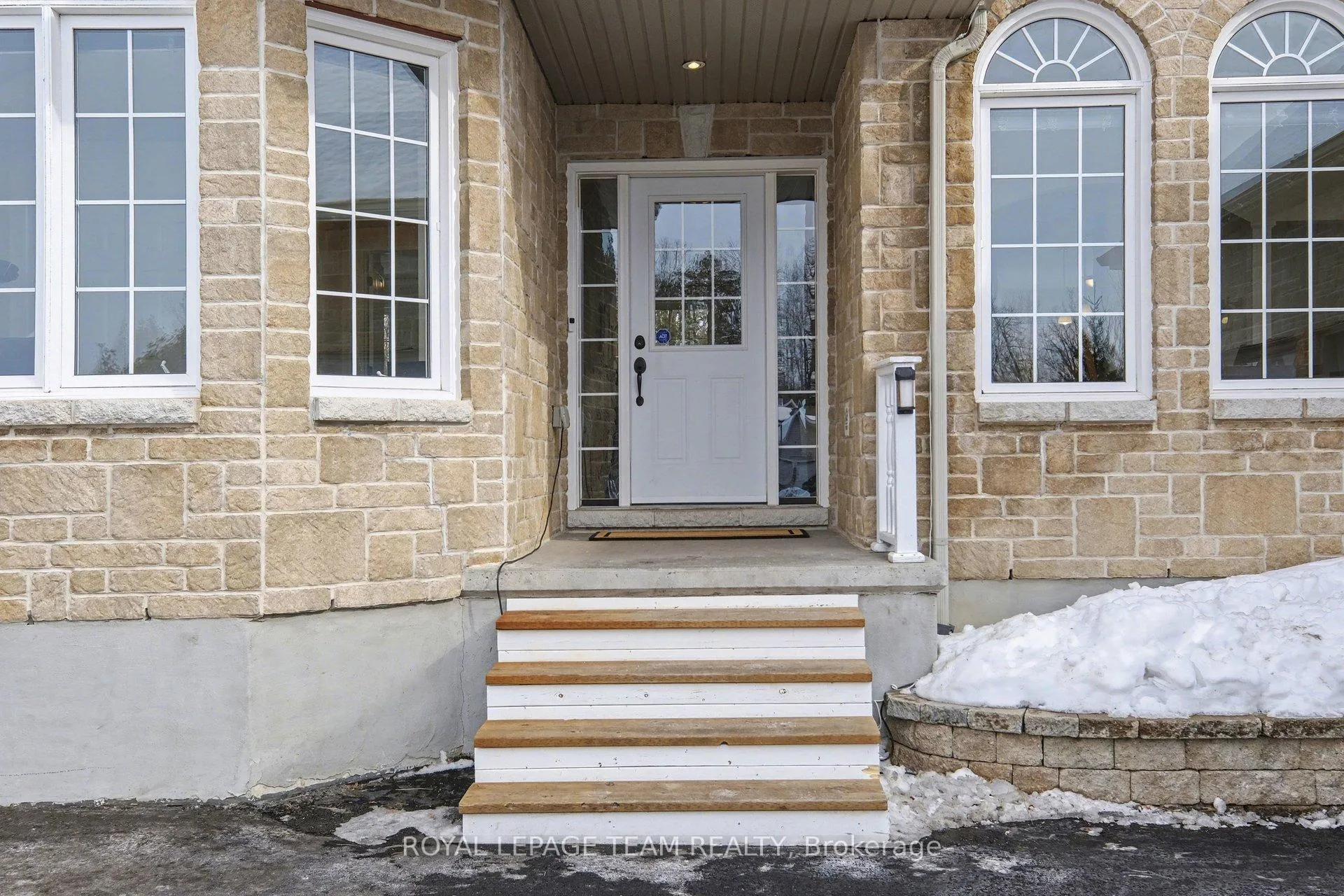 Photo 4 of 20 Cedar Rail Crescent, North Grenville, North Grenville Twp (Kemptville South) — HOMEH