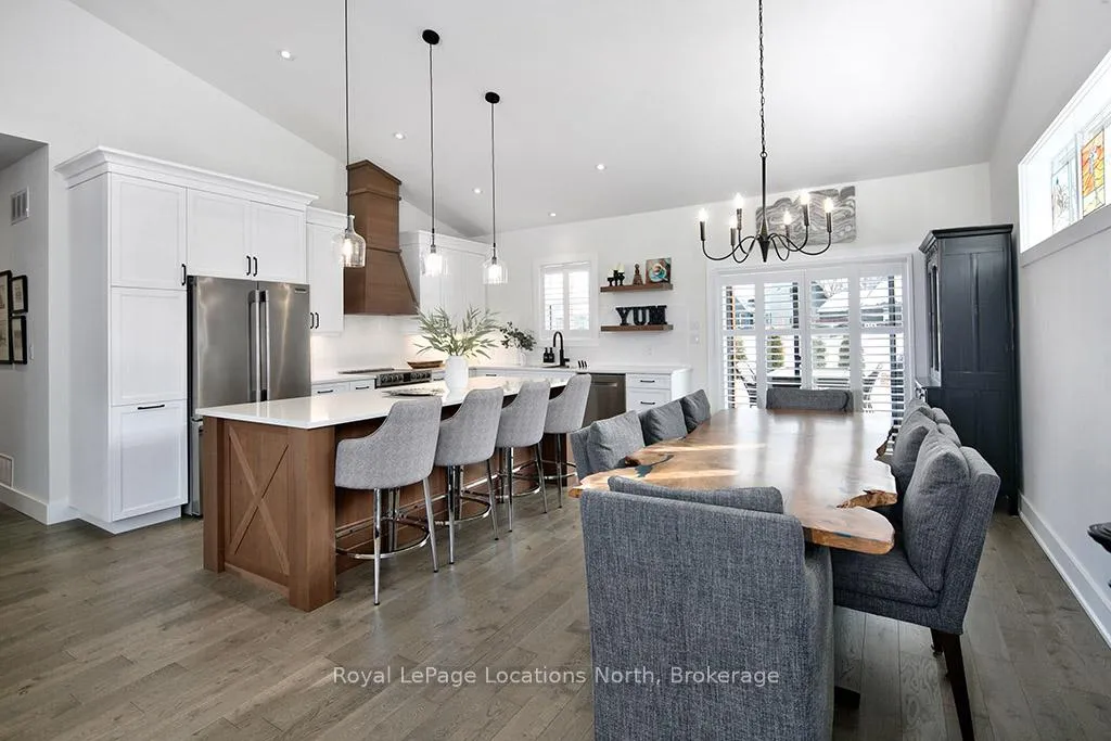 Photo 8 of 31 Gordon Crescent, Meaford — HOMEH