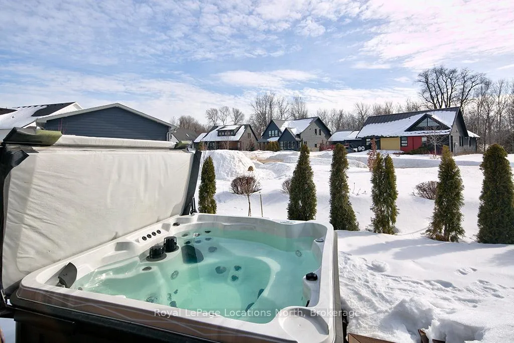 Photo 15 of 31 Gordon Crescent, Meaford — HOMEH