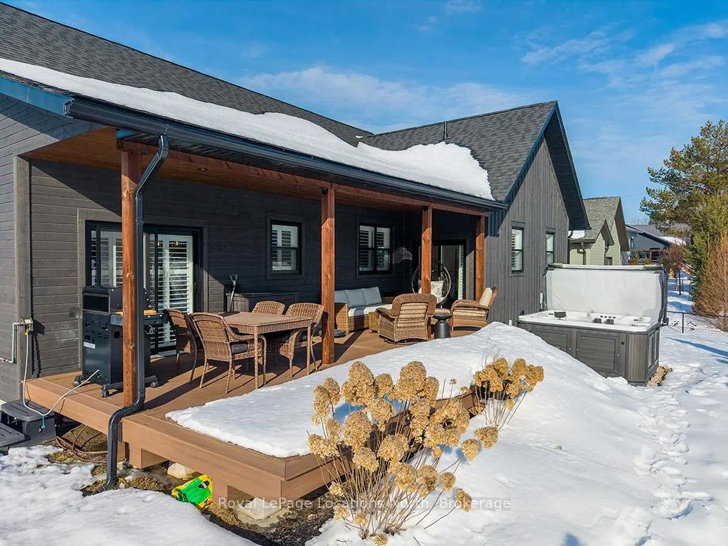 Photo 16 of 31 Gordon Crescent, Meaford — HOMEH