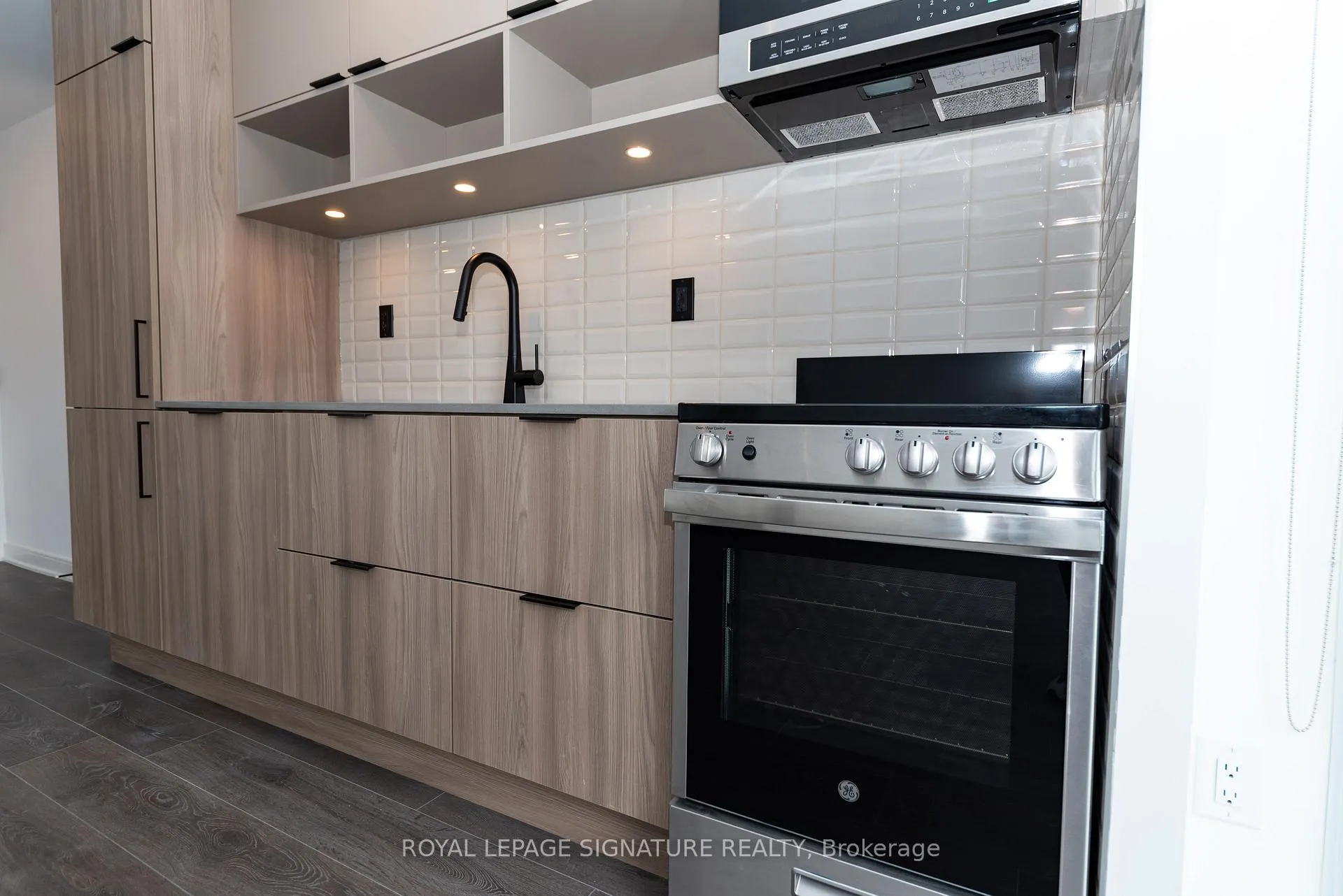 Photo 5 of Unit S707, 180 Mill Street, Toronto, Waterfront Communities — HOMEH
