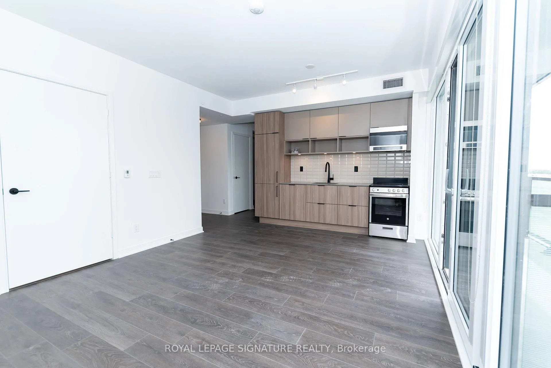 Photo 10 of Unit S707, 180 Mill Street, Toronto, Waterfront Communities — HOMEH