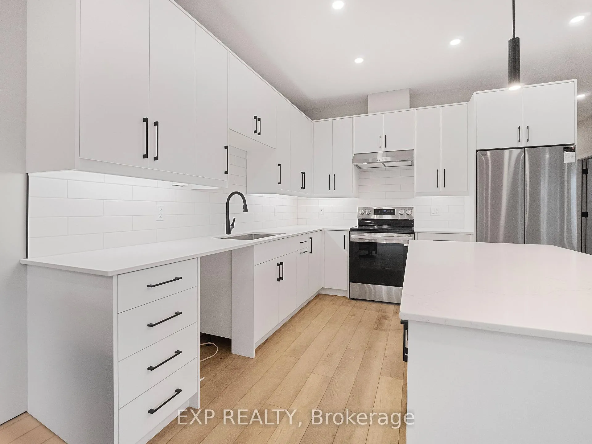 Photo 8 of 1142 Ontario Road, Welland, Lincoln/Crowland — HOMEH
