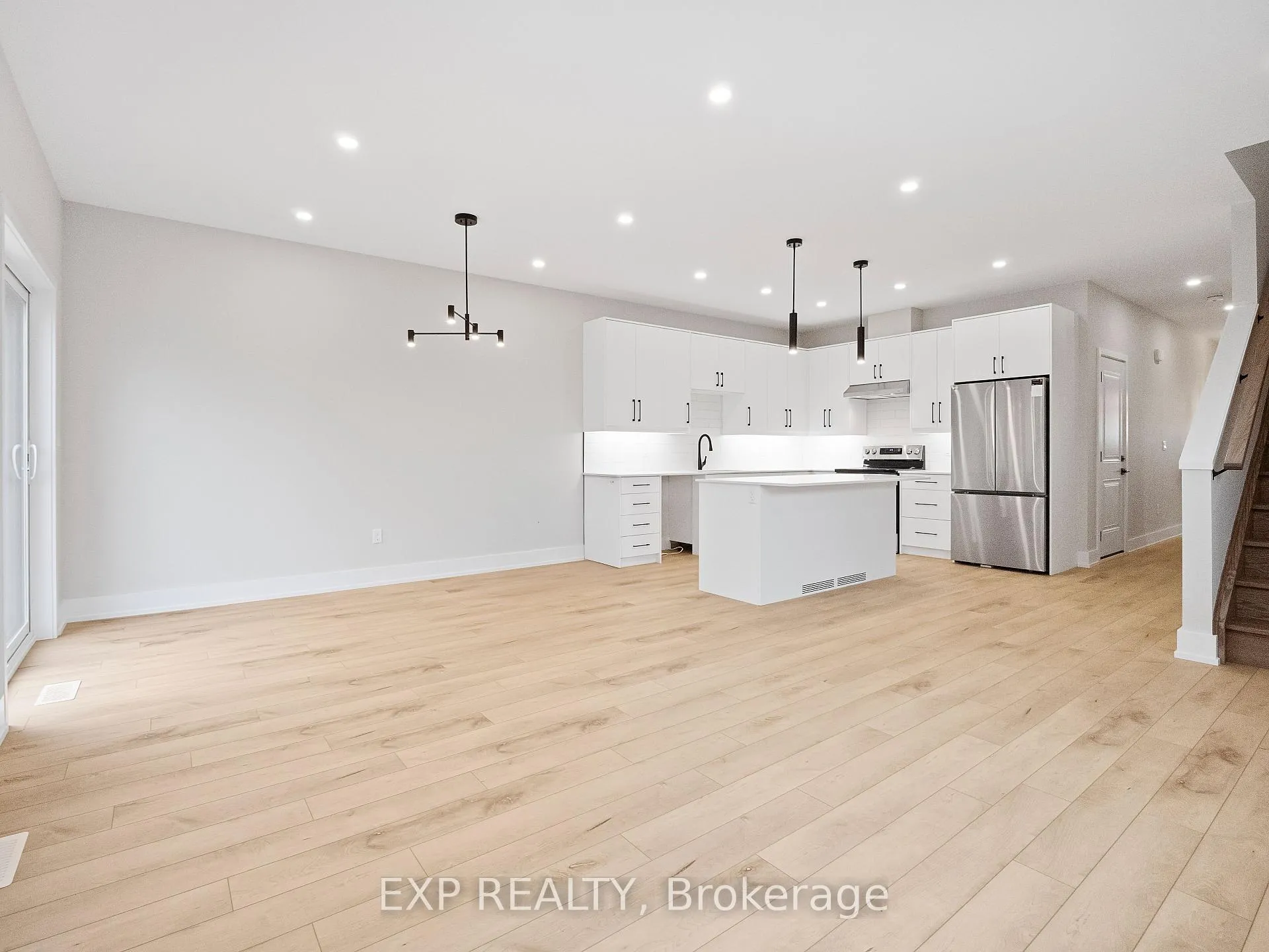 Photo 13 of 1142 Ontario Road, Welland, Lincoln/Crowland — HOMEH