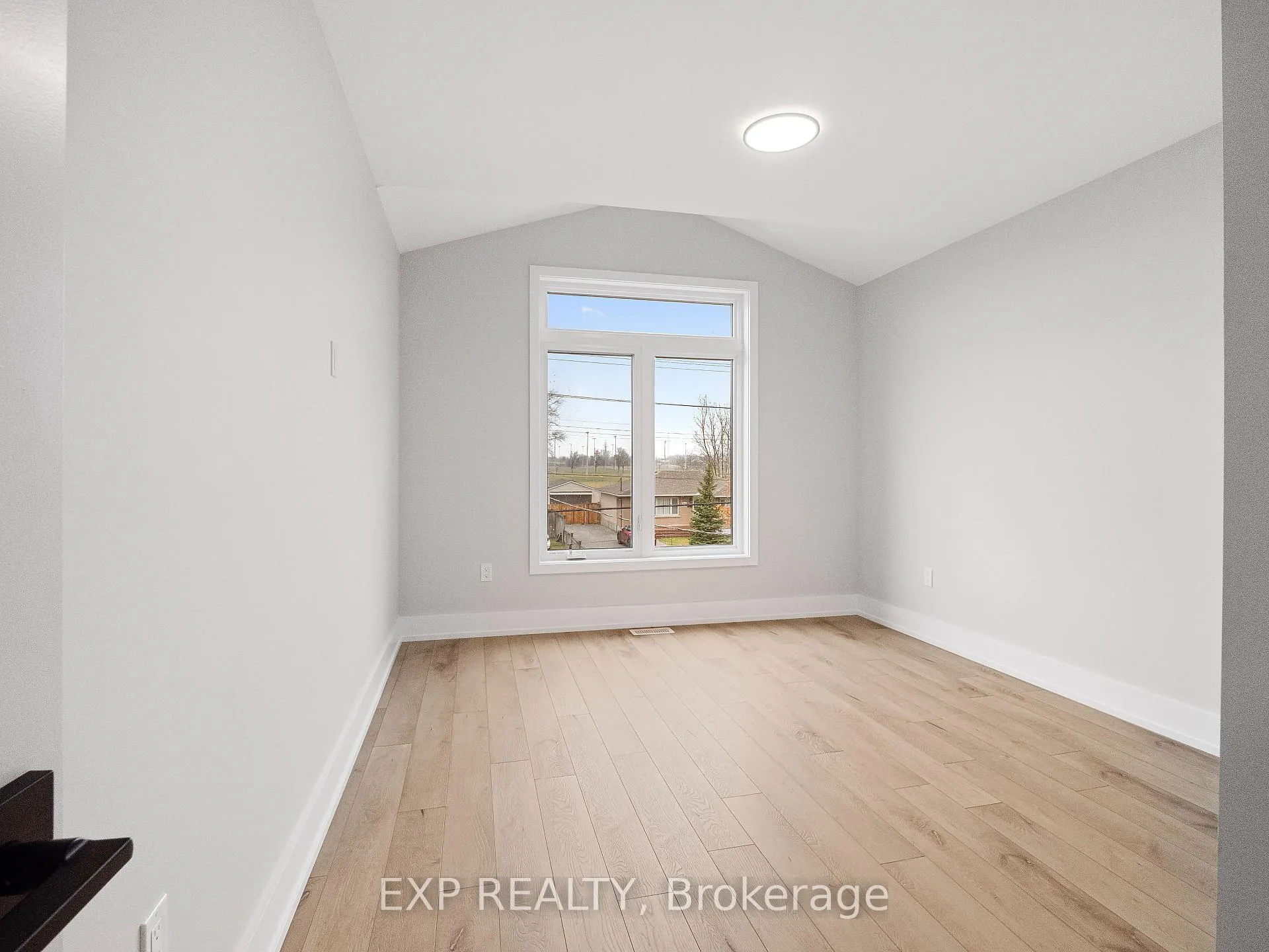 Photo 21 of 1142 Ontario Road, Welland, Lincoln/Crowland — HOMEH