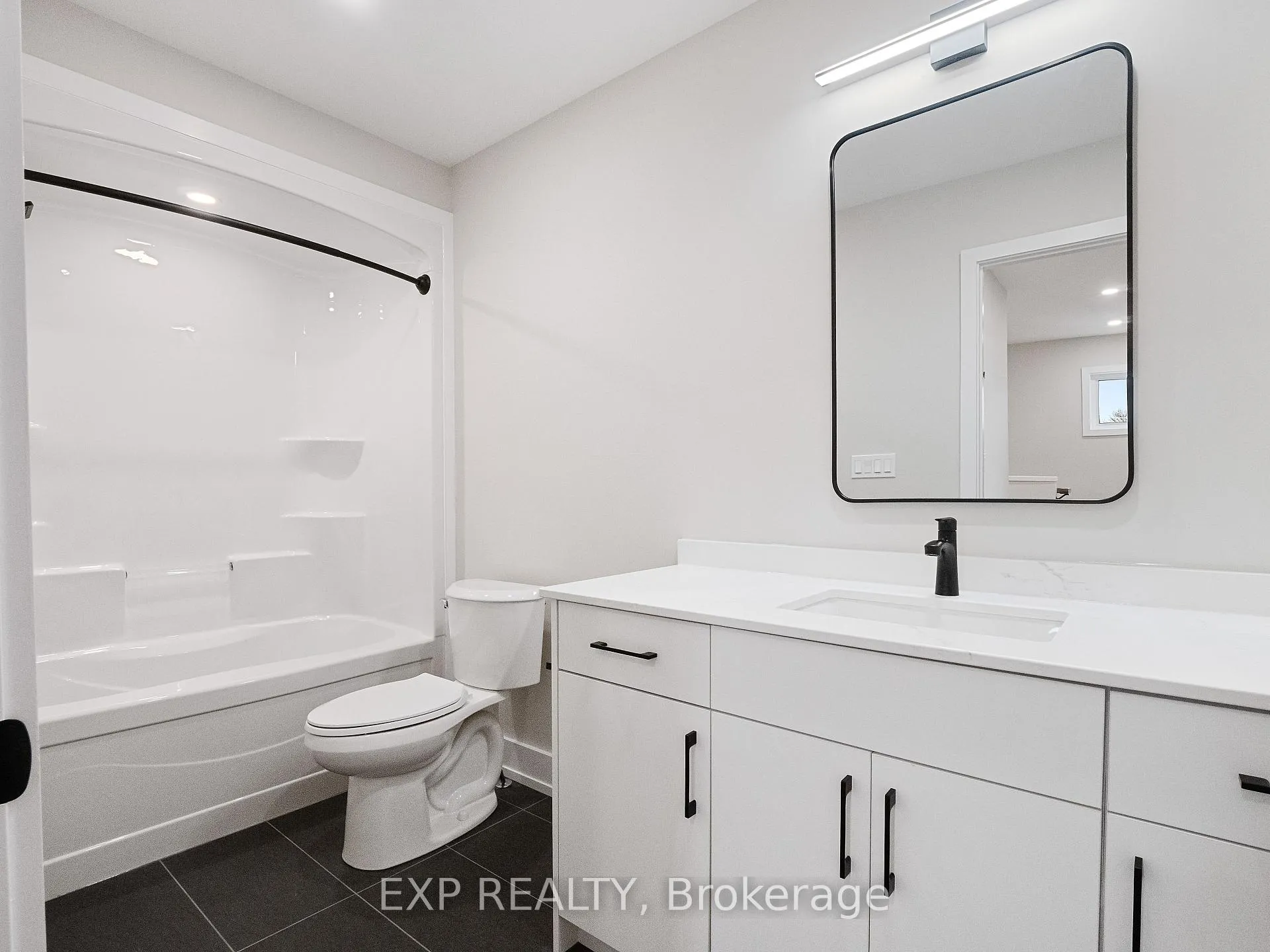 Photo 23 of 1142 Ontario Road, Welland, Lincoln/Crowland — HOMEH