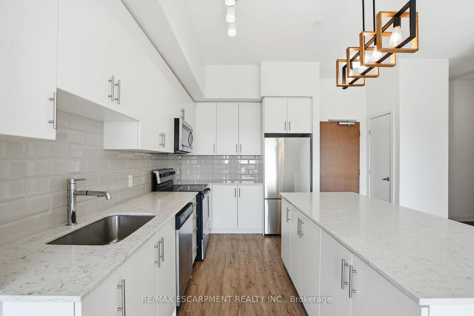 Photo 11 of Unit 618, 320 Plains Road E, Burlington, LaSalle — HOMEH