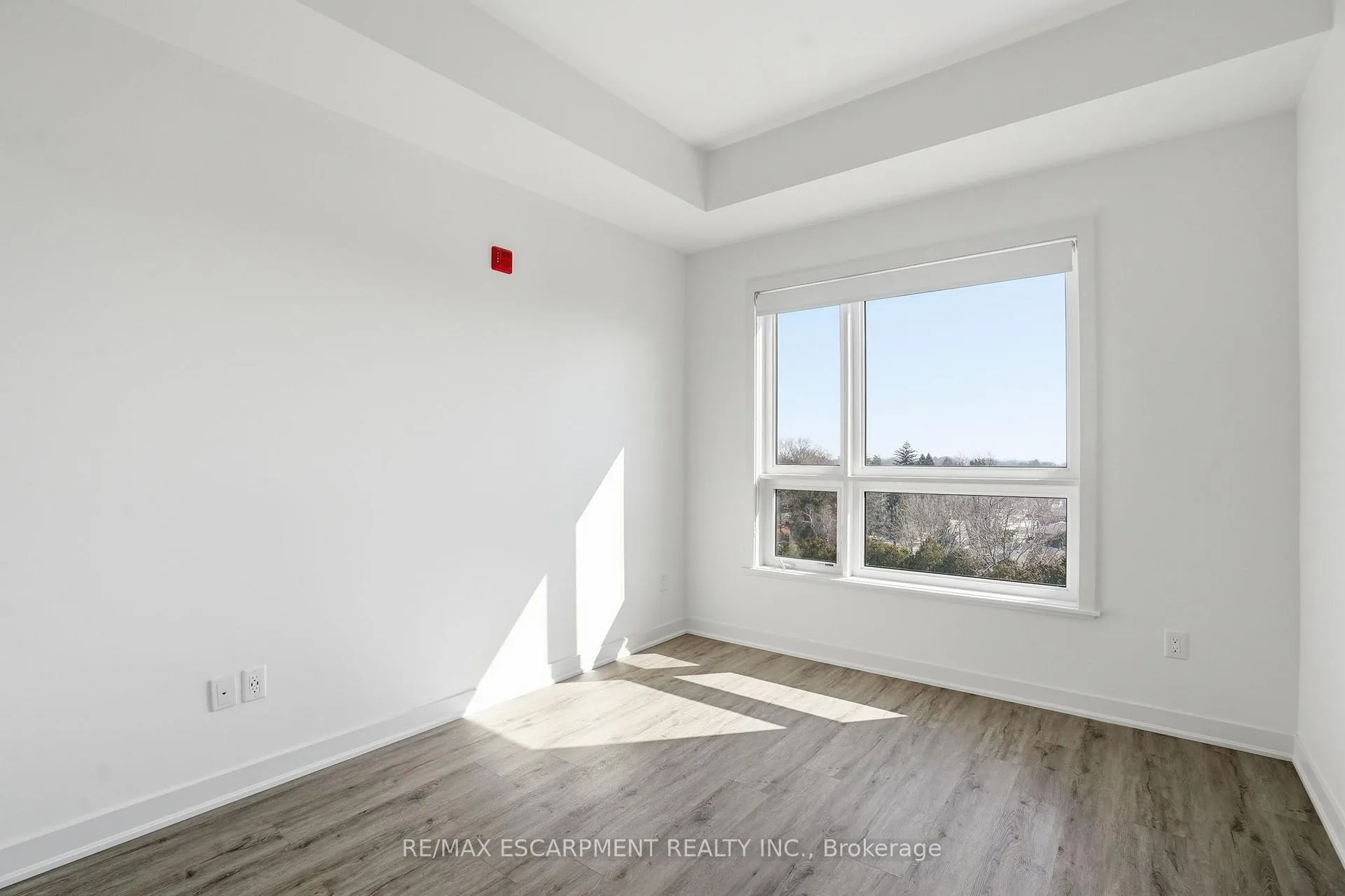 Photo 15 of Unit 618, 320 Plains Road E, Burlington, LaSalle — HOMEH