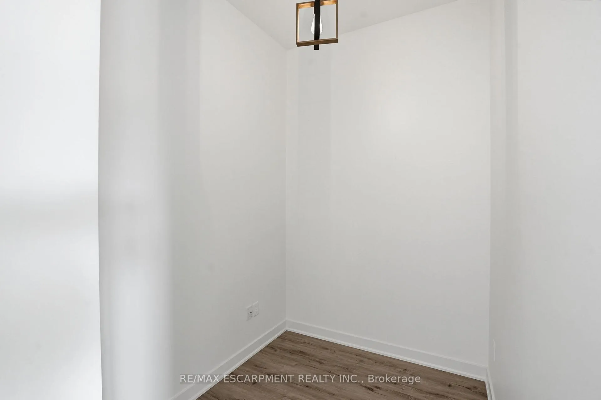 Photo 17 of Unit 618, 320 Plains Road E, Burlington, LaSalle — HOMEH