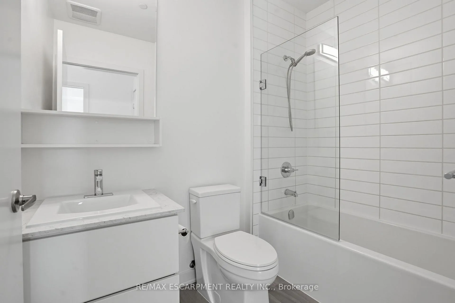 Photo 19 of Unit 618, 320 Plains Road E, Burlington, LaSalle — HOMEH