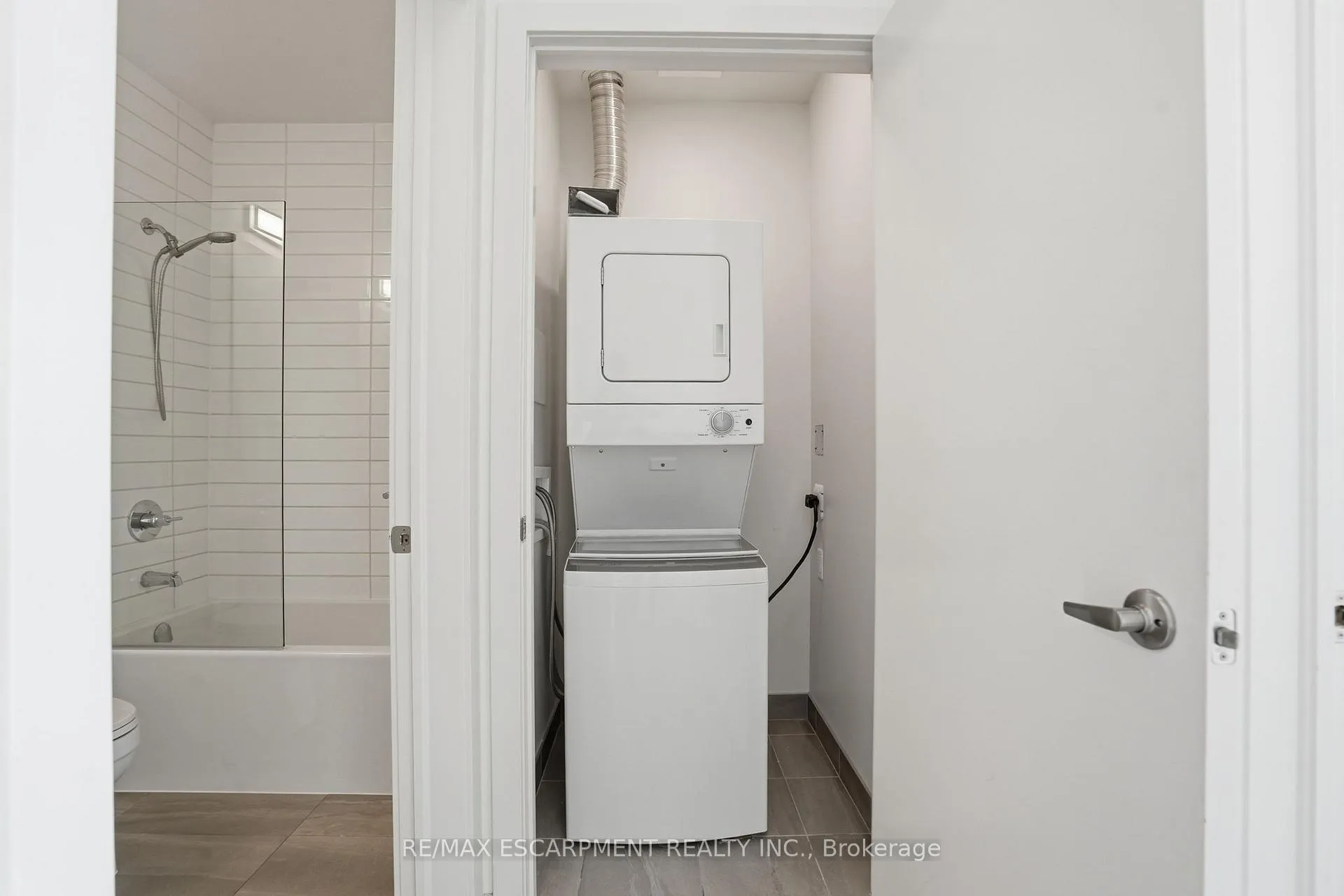 Photo 21 of Unit 618, 320 Plains Road E, Burlington, LaSalle — HOMEH