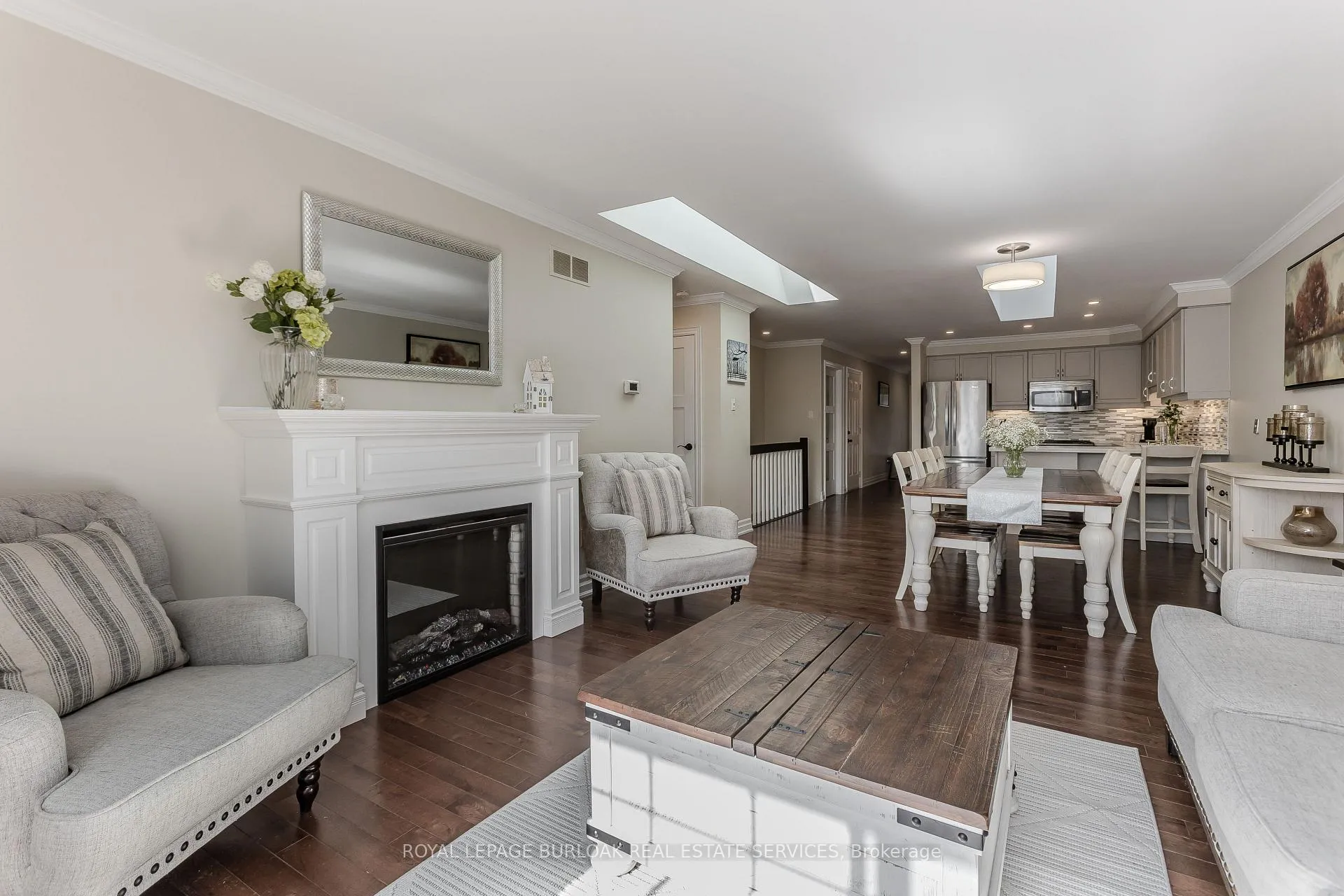 Photo 5 of Unit 26, 20 Meadowlands Boulevard, Hamilton, Meadowlands — HOMEH