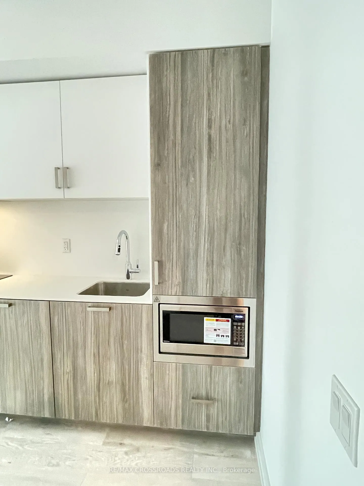 Photo 6 of Unit 2012, 88 Queen Street E, Toronto, Church-Yonge Corridor — HOMEH