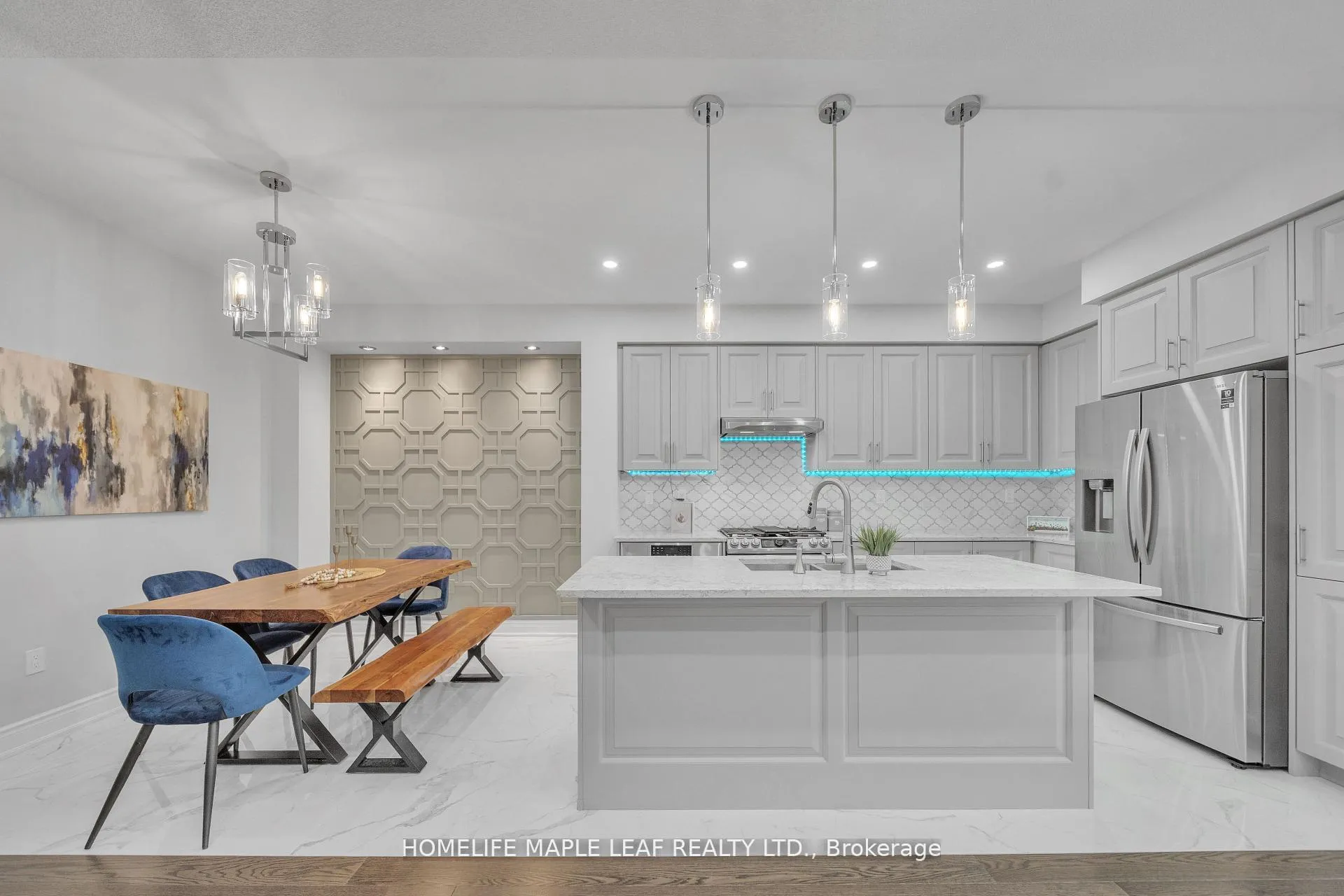 Photo 4 of 15 Quinton Ridge, Brampton, Bram West — HOMEH