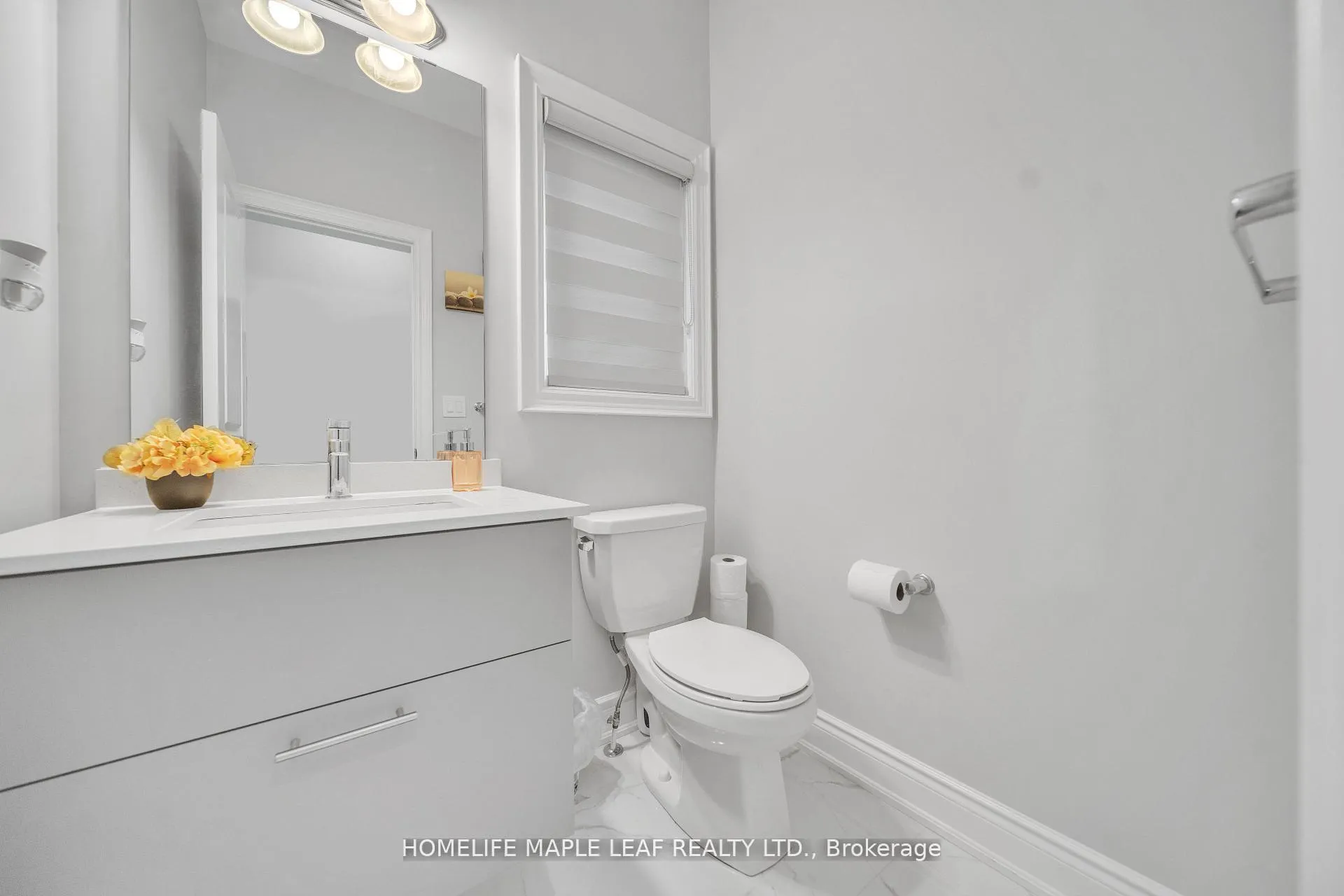 Photo 5 of 15 Quinton Ridge, Brampton, Bram West — HOMEH