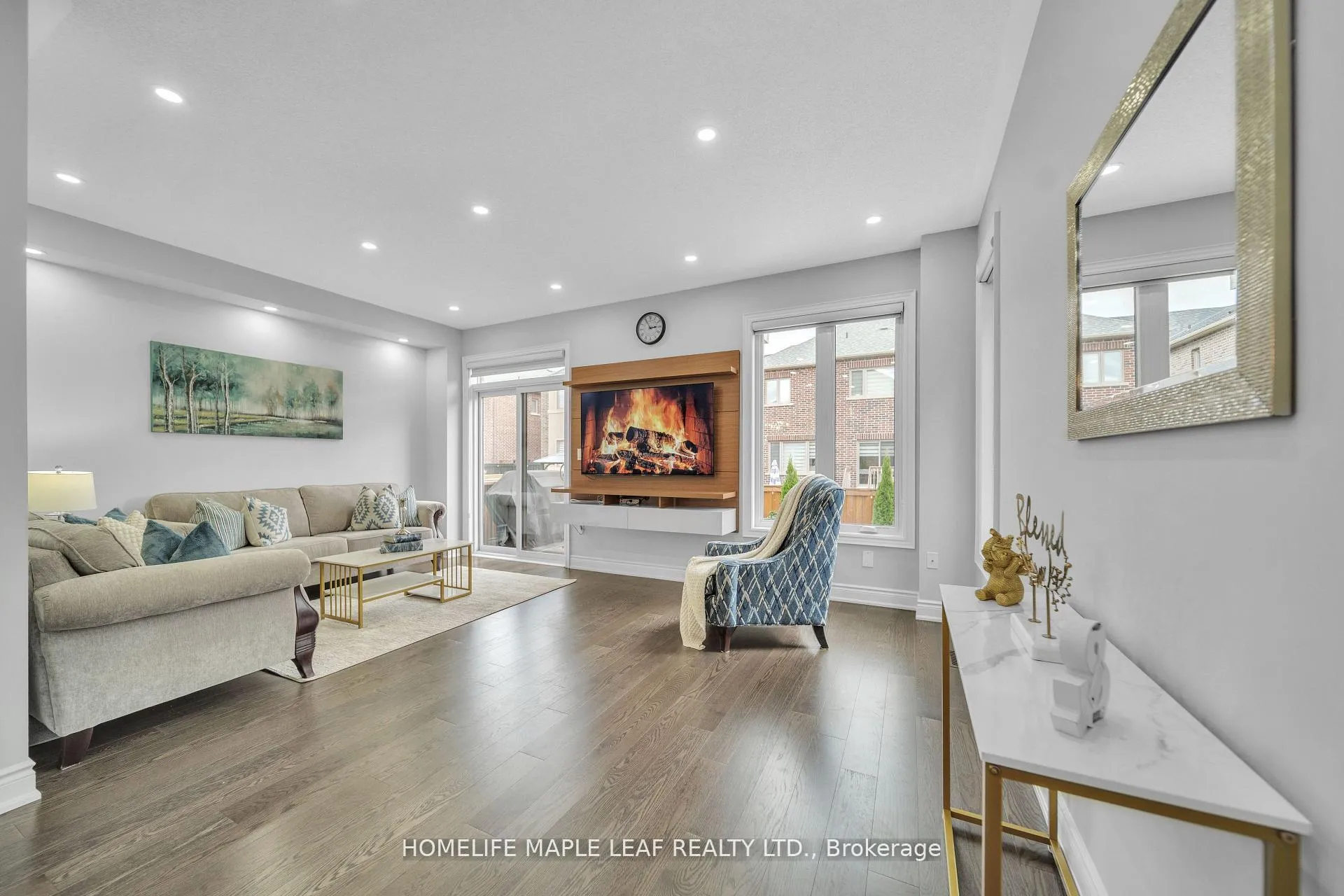 Photo 12 of 15 Quinton Ridge, Brampton, Bram West — HOMEH