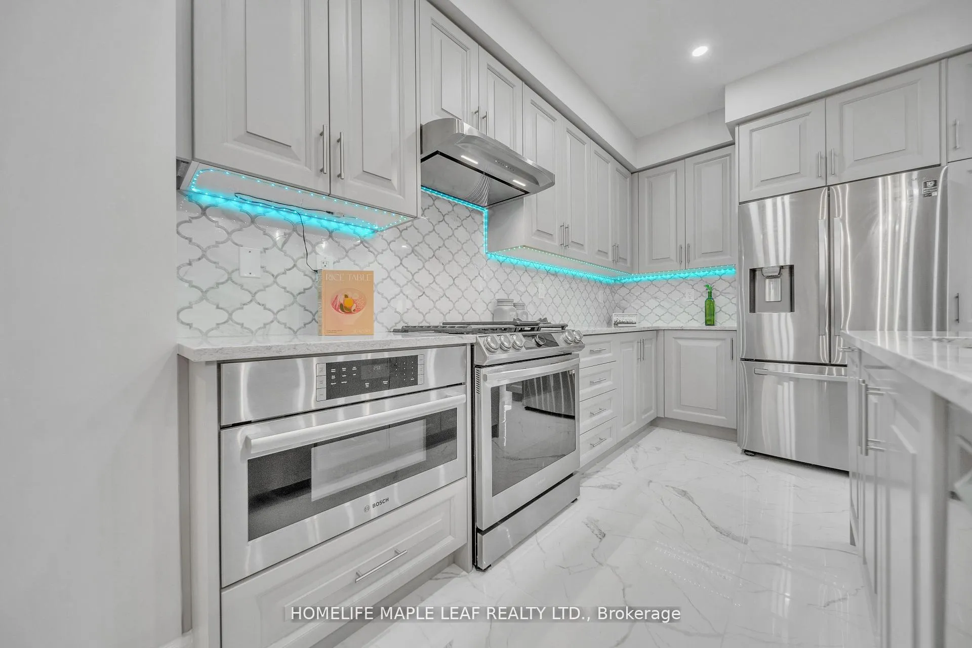 Photo 29 of 15 Quinton Ridge, Brampton, Bram West — HOMEH