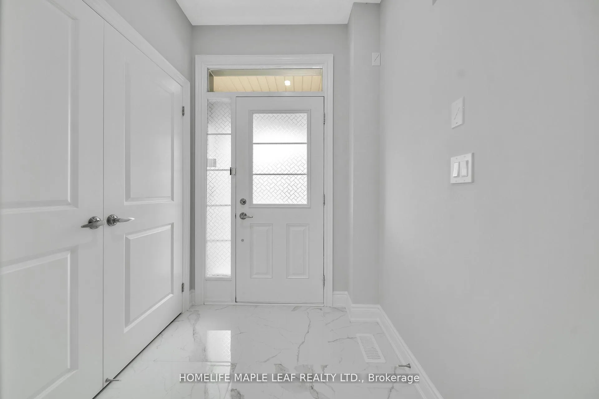 Photo 37 of 15 Quinton Ridge, Brampton, Bram West — HOMEH