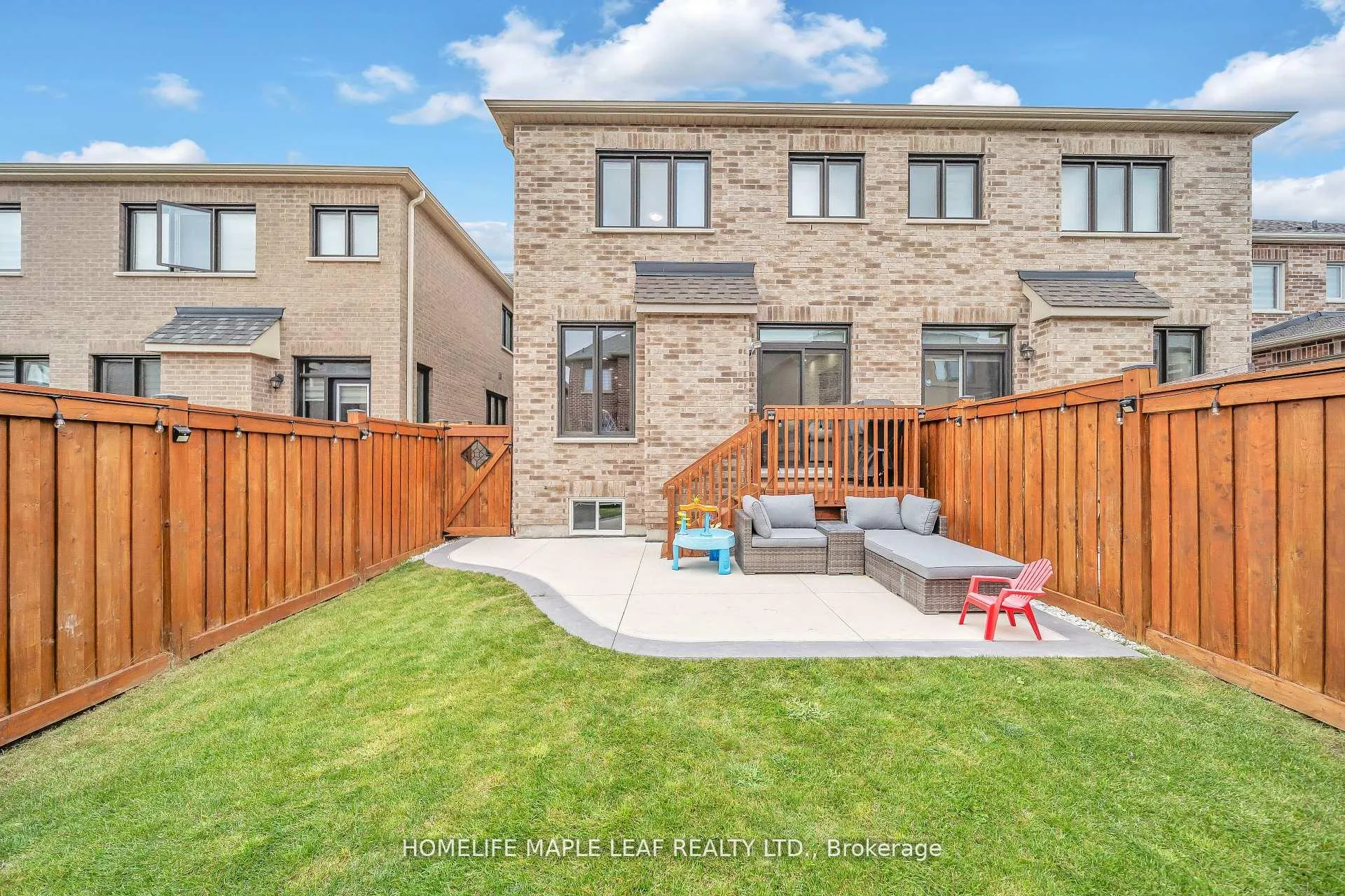 Photo 42 of 15 Quinton Ridge, Brampton, Bram West — HOMEH