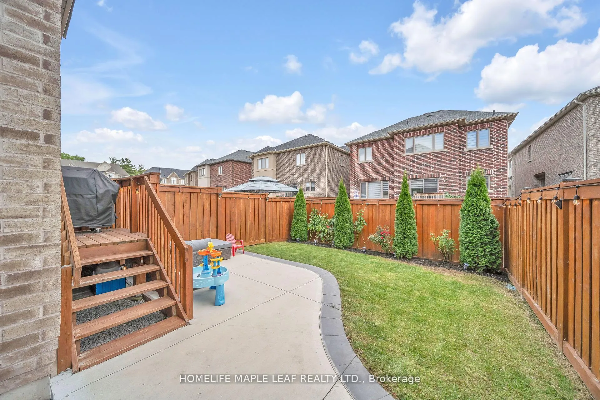 Photo 43 of 15 Quinton Ridge, Brampton, Bram West — HOMEH