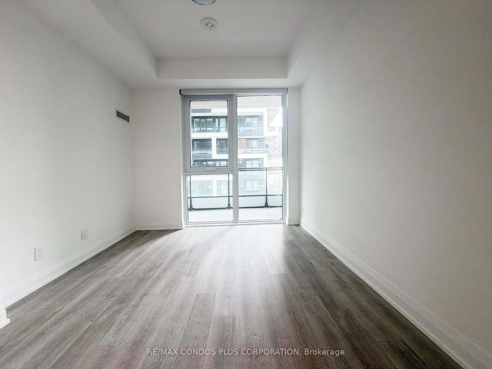 Photo 7 of Unit 2102, 65 Broadway Avenue, Toronto, Mount Pleasant West — HOMEH