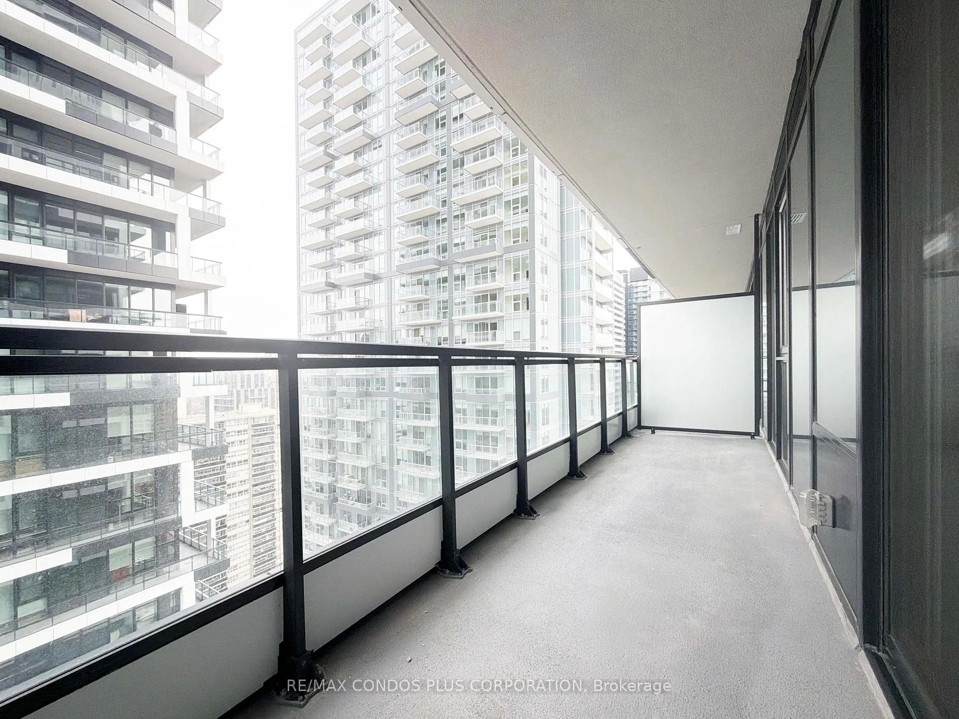 Photo 14 of Unit 2102, 65 Broadway Avenue, Toronto, Mount Pleasant West — HOMEH