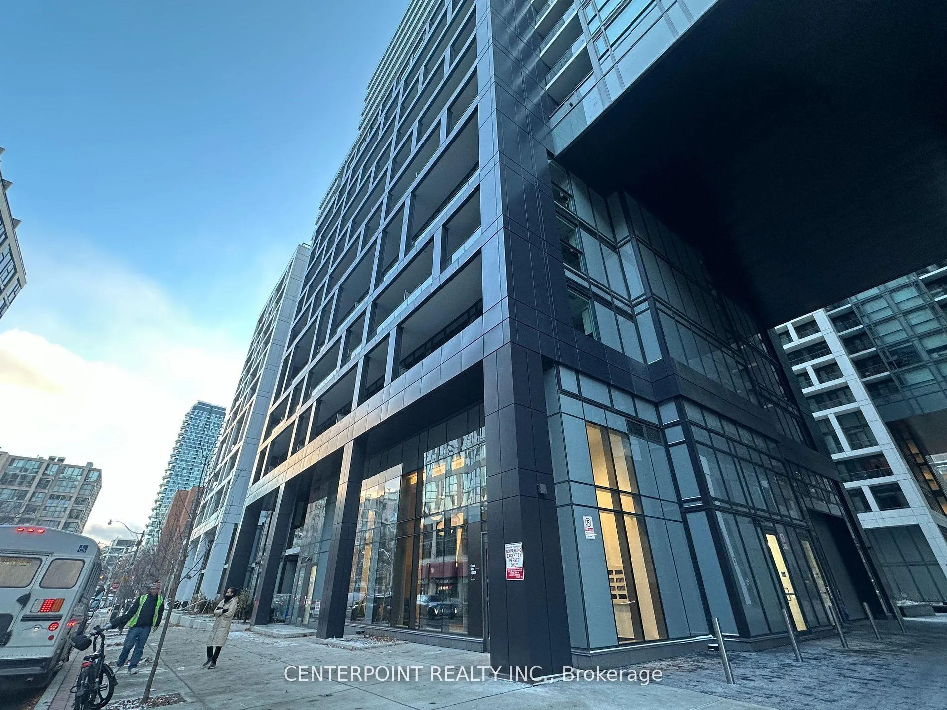 Front of Unit 338 SE, 60 Princess Street SE