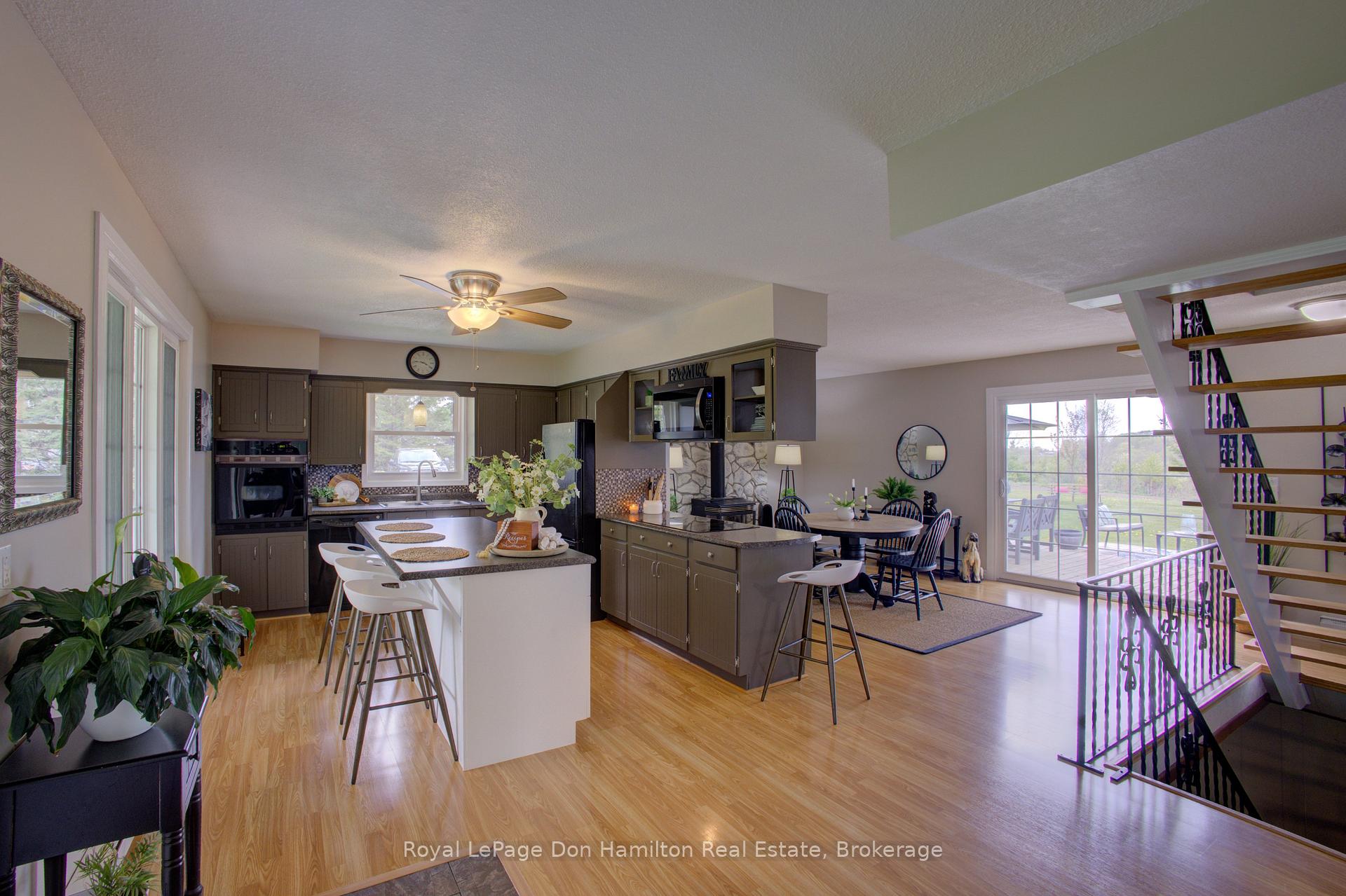 Photo 9 of 7434 Wellington Road 10, Mapleton, Rural Mapleton — HOMEH