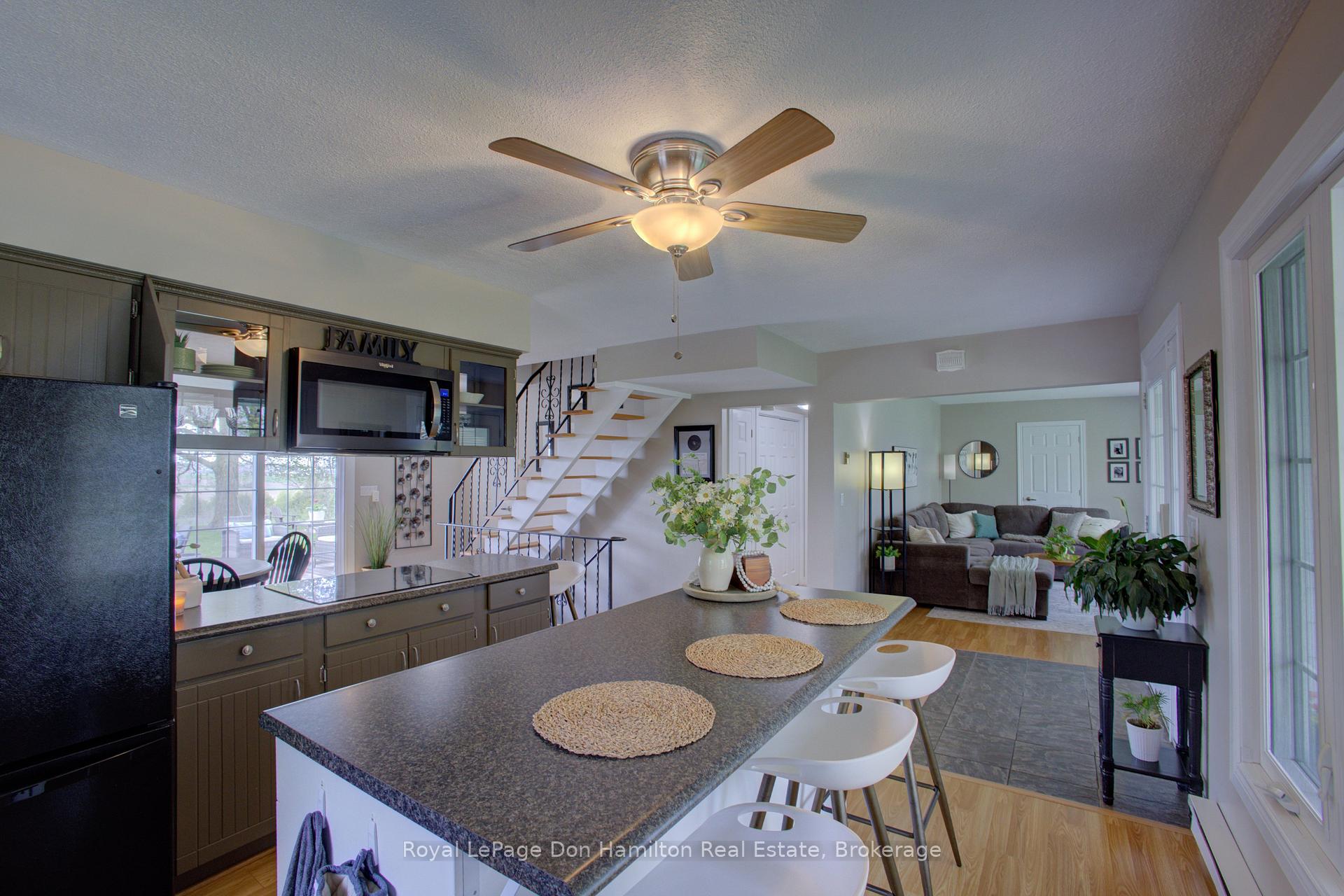 Photo 11 of 7434 Wellington Road 10, Mapleton, Rural Mapleton — HOMEH