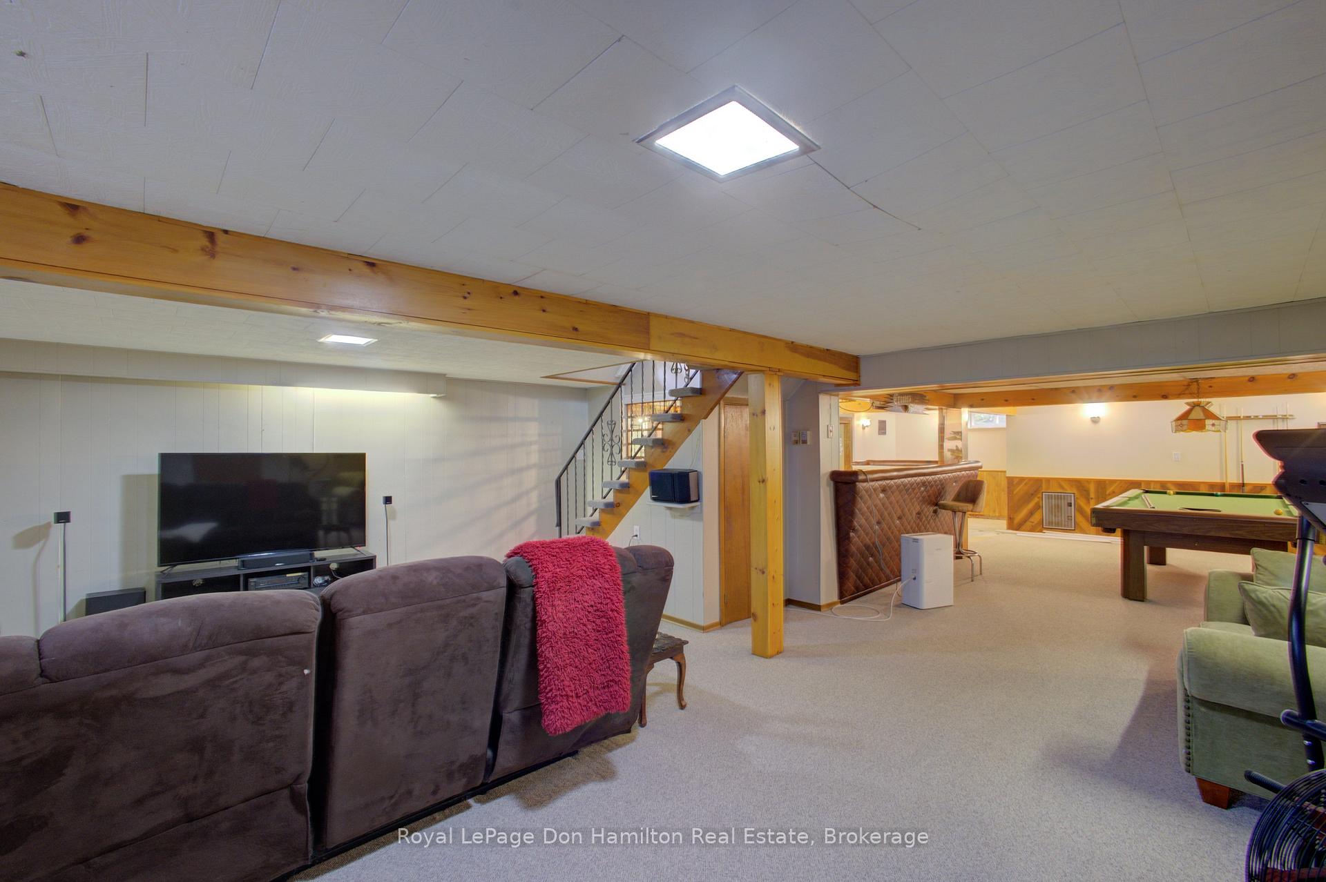 Photo 23 of 7434 Wellington Road 10, Mapleton, Rural Mapleton — HOMEH