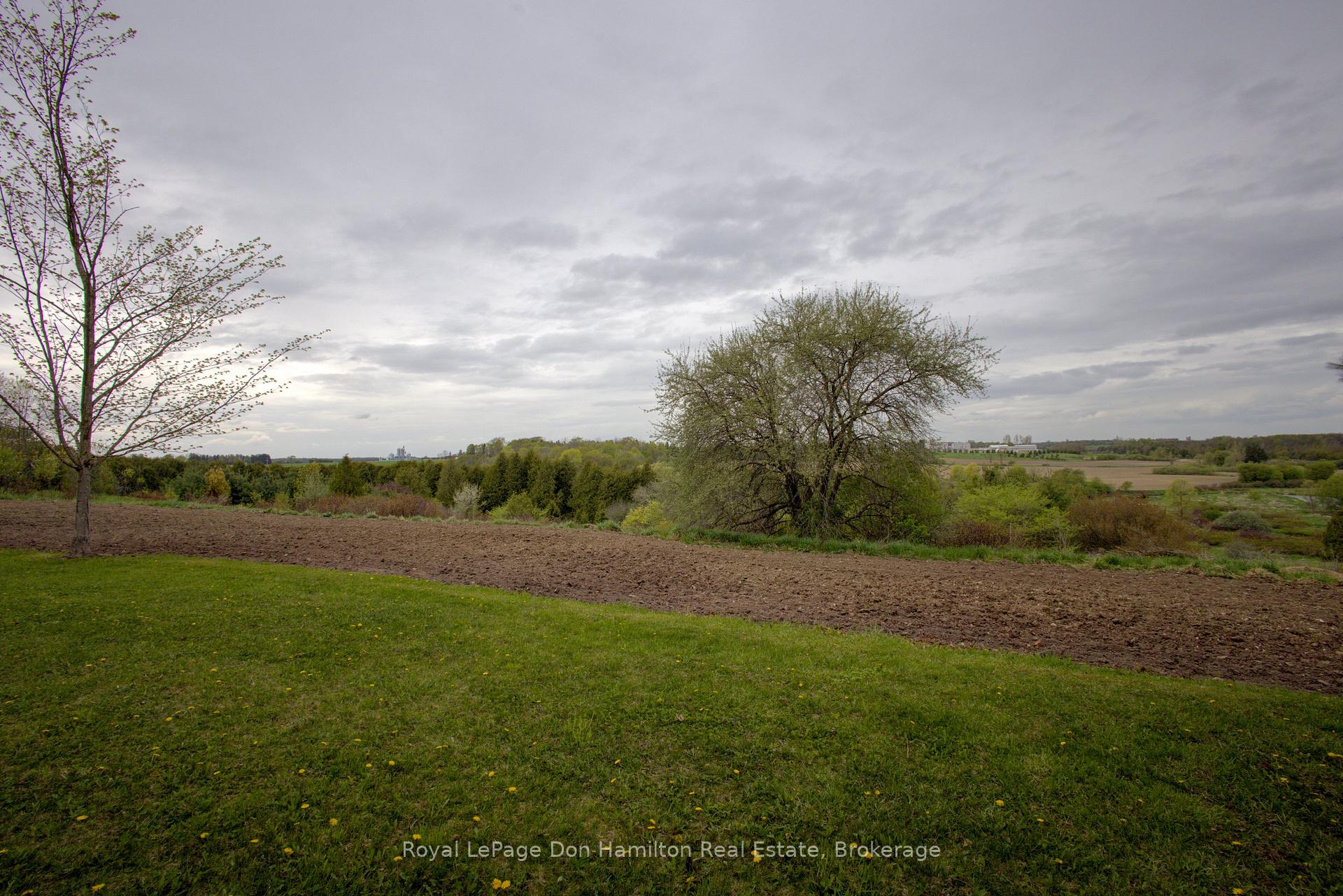 Photo 31 of 7434 Wellington Road 10, Mapleton, Rural Mapleton — HOMEH
